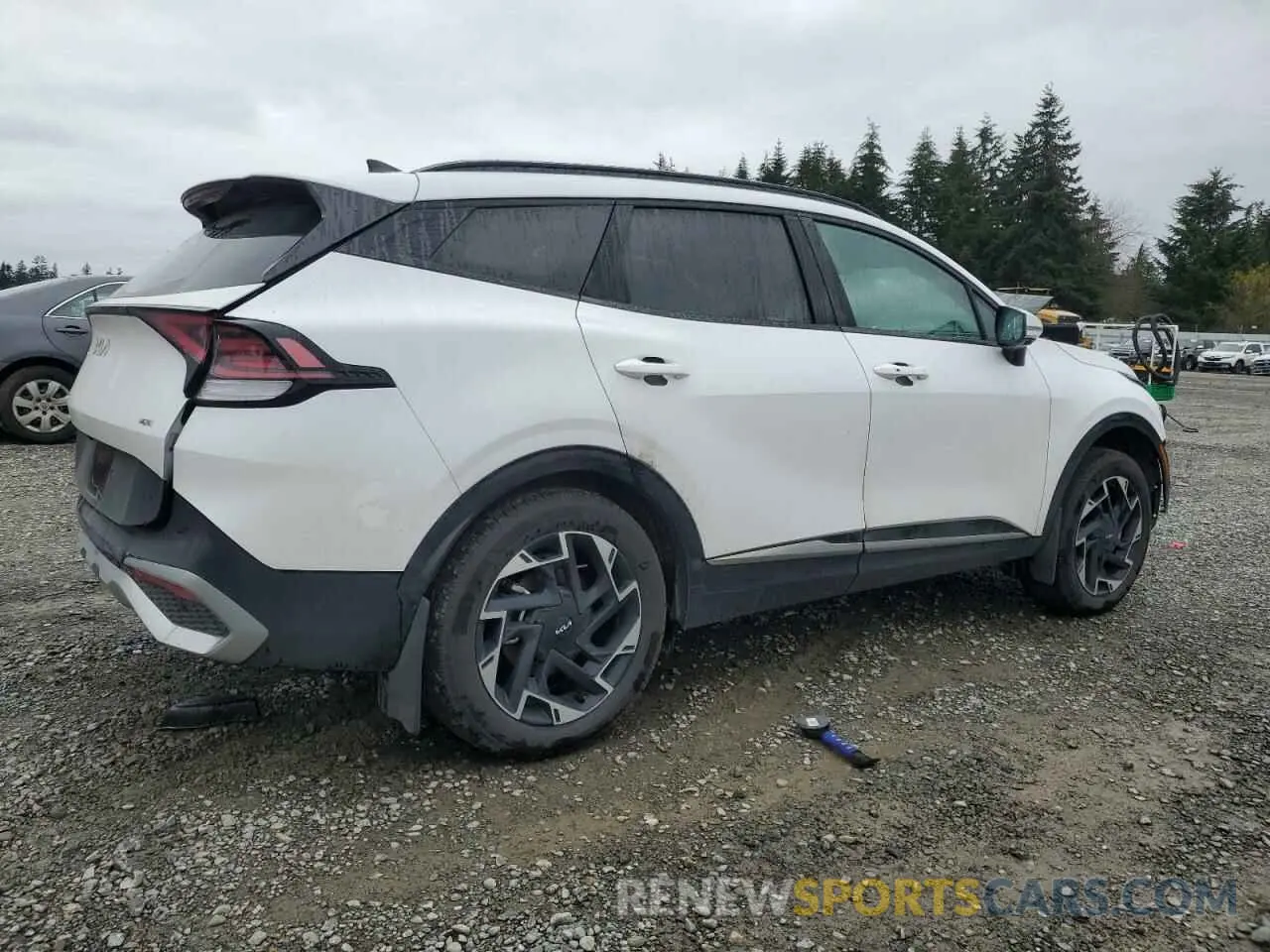 3 Photograph of a damaged car 5XYK5CDF4RG226771 KIA SPORTAGE 2024