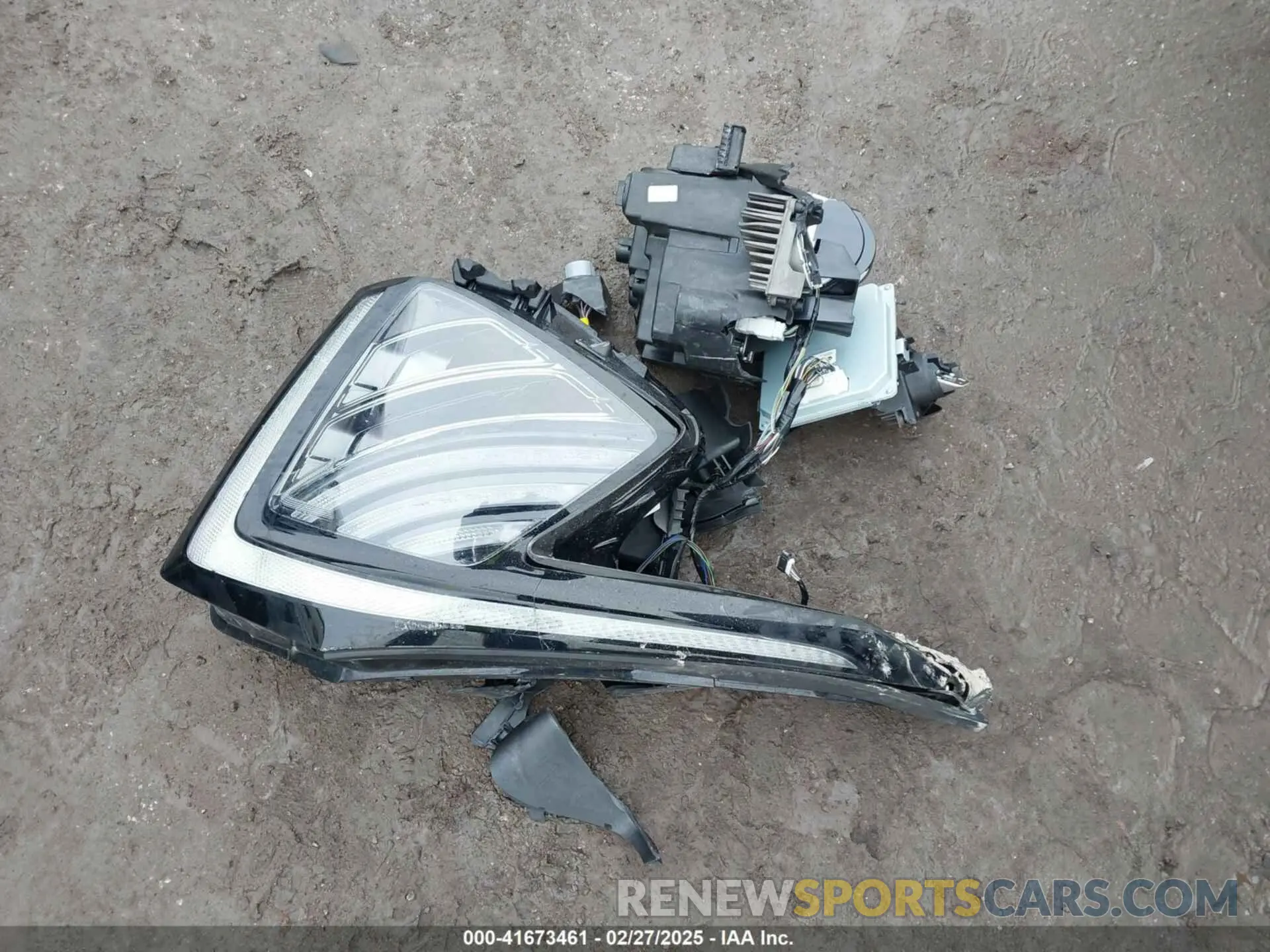 11 Photograph of a damaged car 5XYK5CDFXRG147394 KIA SPORTAGE 2024