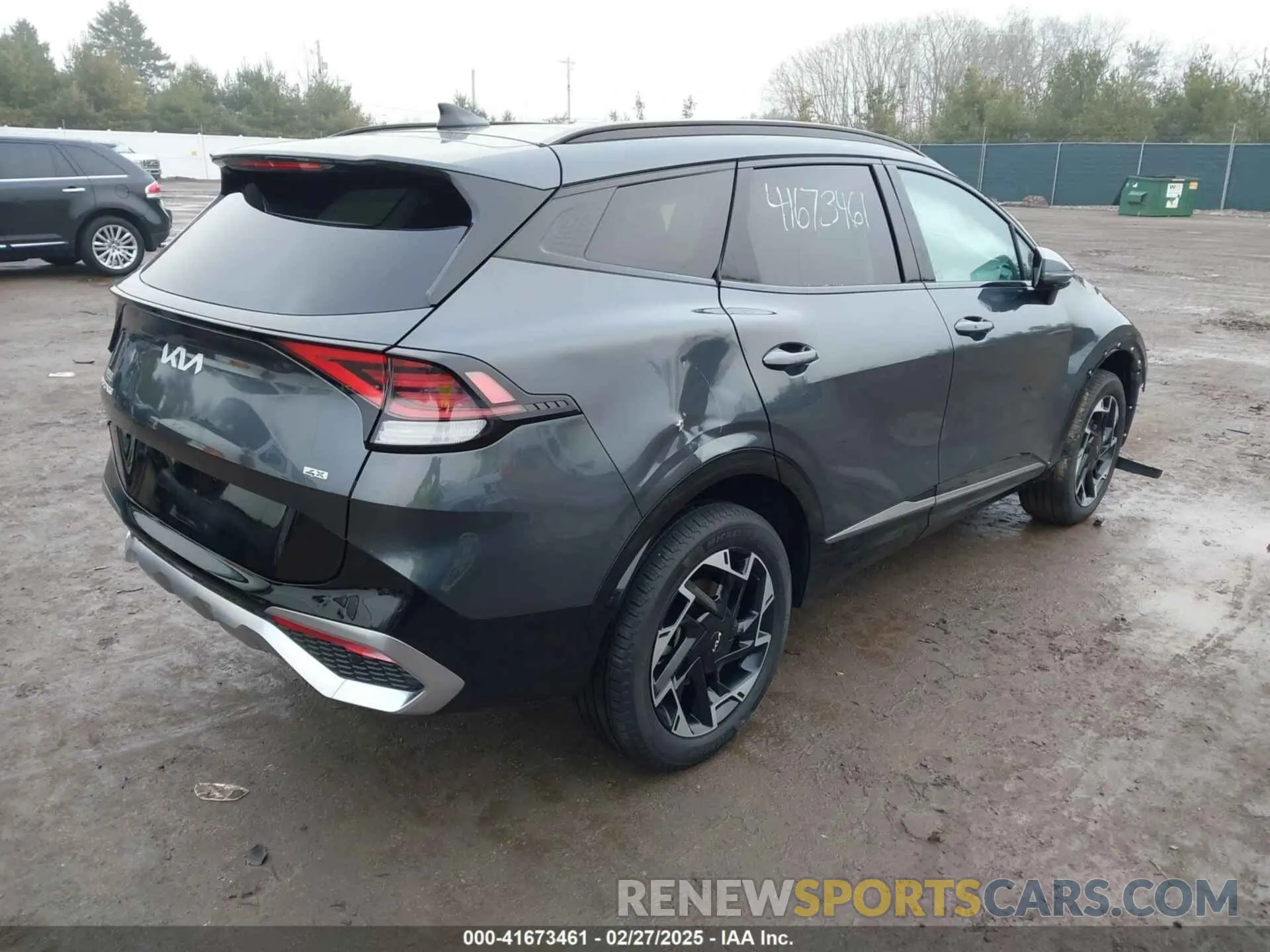 4 Photograph of a damaged car 5XYK5CDFXRG147394 KIA SPORTAGE 2024