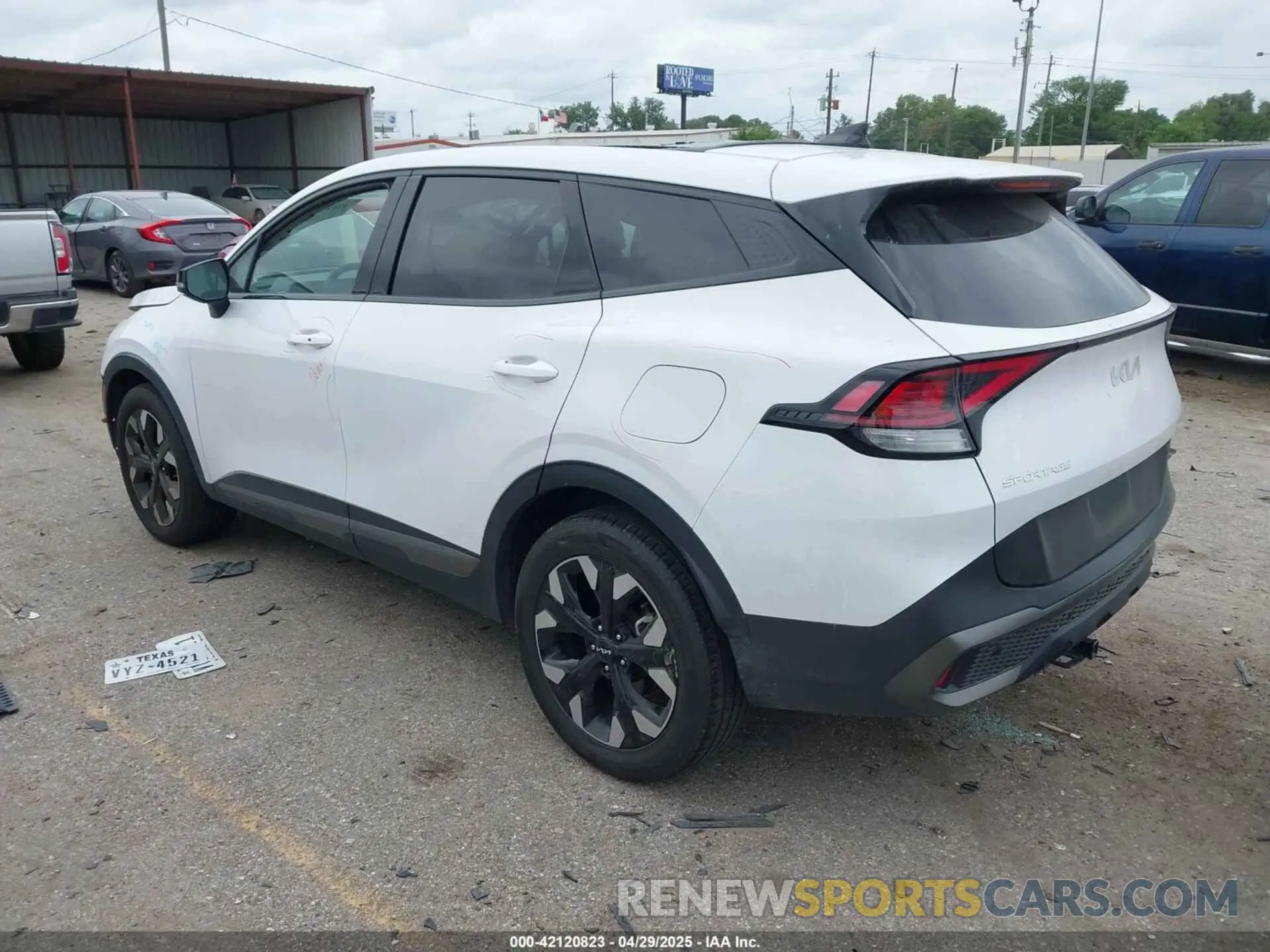 3 Photograph of a damaged car 5XYK6CDF0RG229132 KIA SPORTAGE 2024