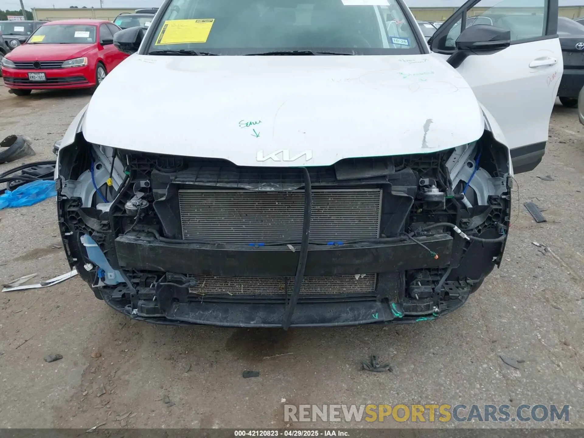 6 Photograph of a damaged car 5XYK6CDF0RG229132 KIA SPORTAGE 2024
