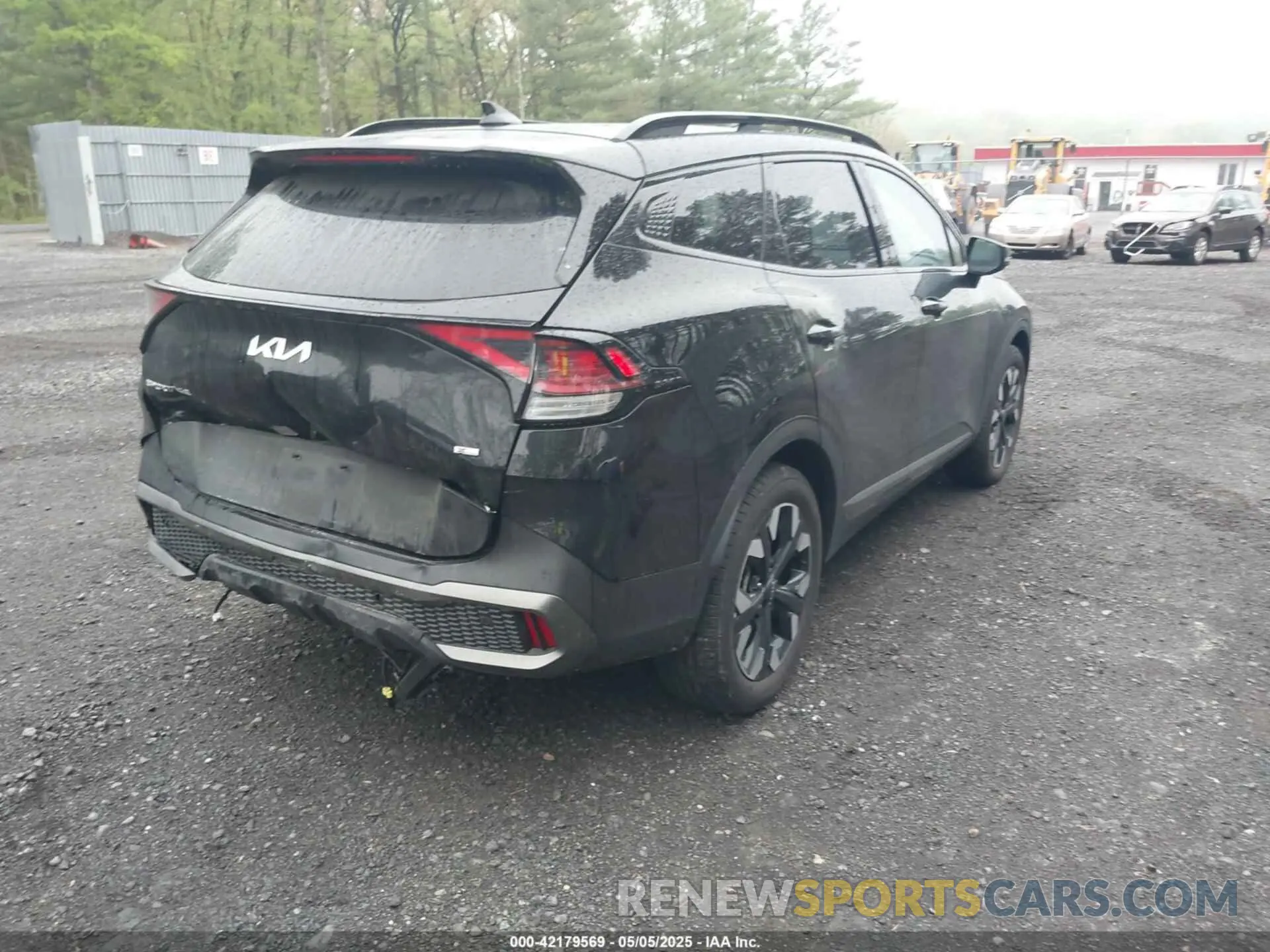 4 Photograph of a damaged car 5XYK6CDF2RG229360 KIA SPORTAGE 2024