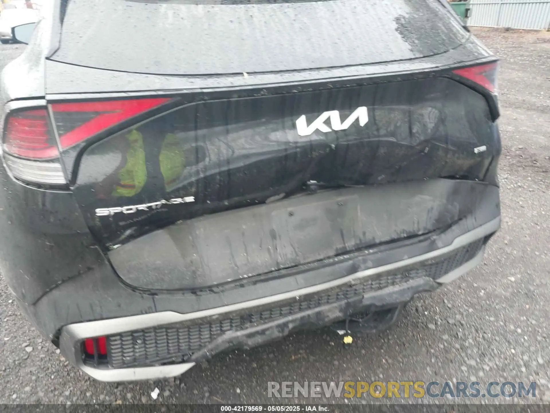 6 Photograph of a damaged car 5XYK6CDF2RG229360 KIA SPORTAGE 2024