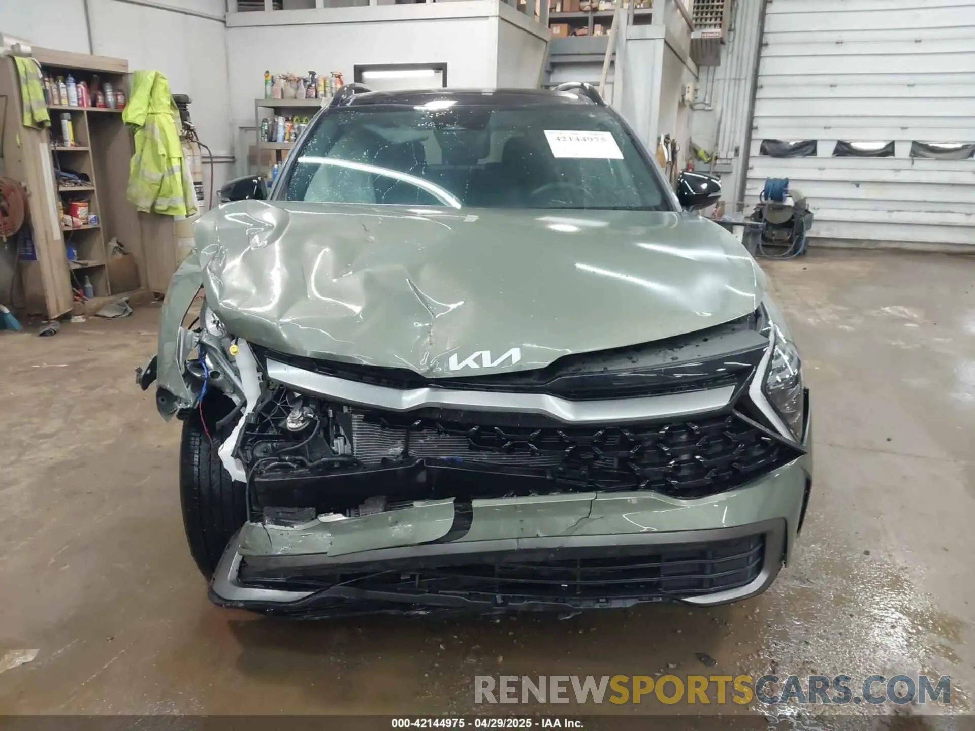 12 Photograph of a damaged car 5XYK6CDF3RG181223 KIA SPORTAGE 2024