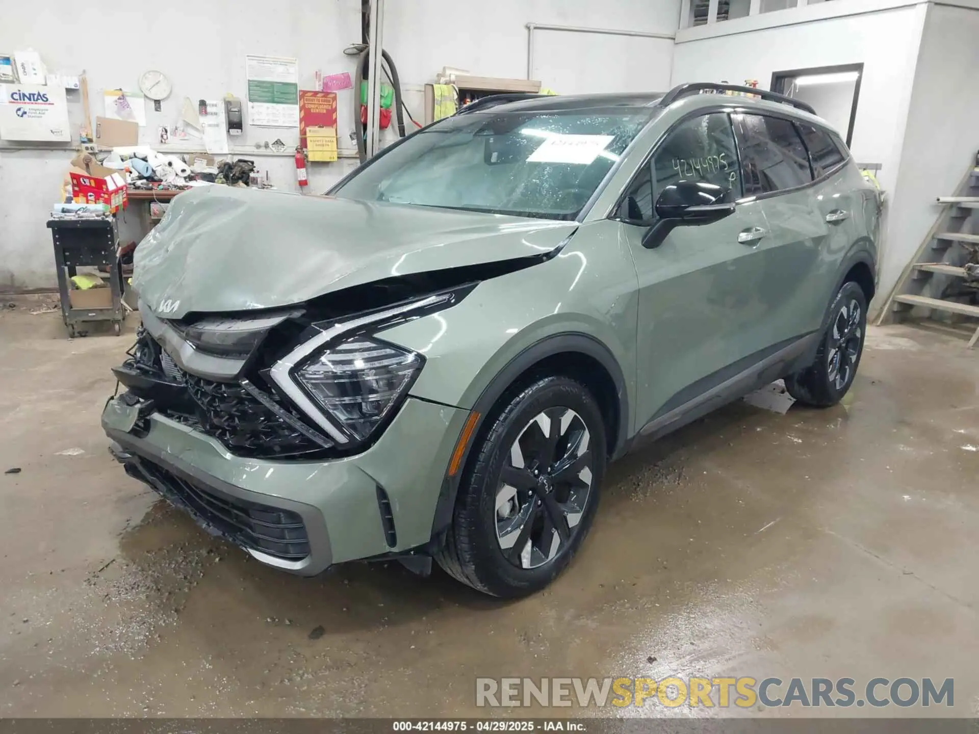 2 Photograph of a damaged car 5XYK6CDF3RG181223 KIA SPORTAGE 2024