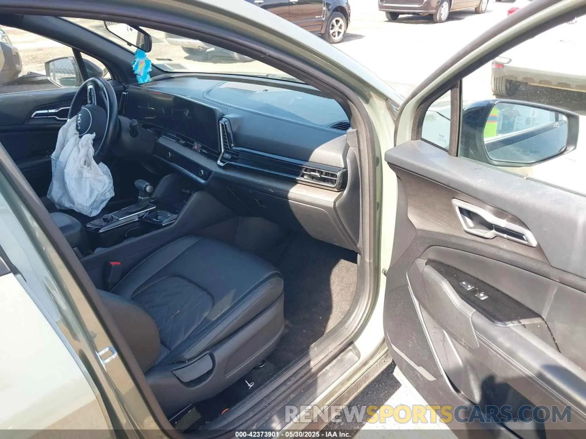 5 Photograph of a damaged car 5XYK6CDF4RG146349 KIA SPORTAGE 2024