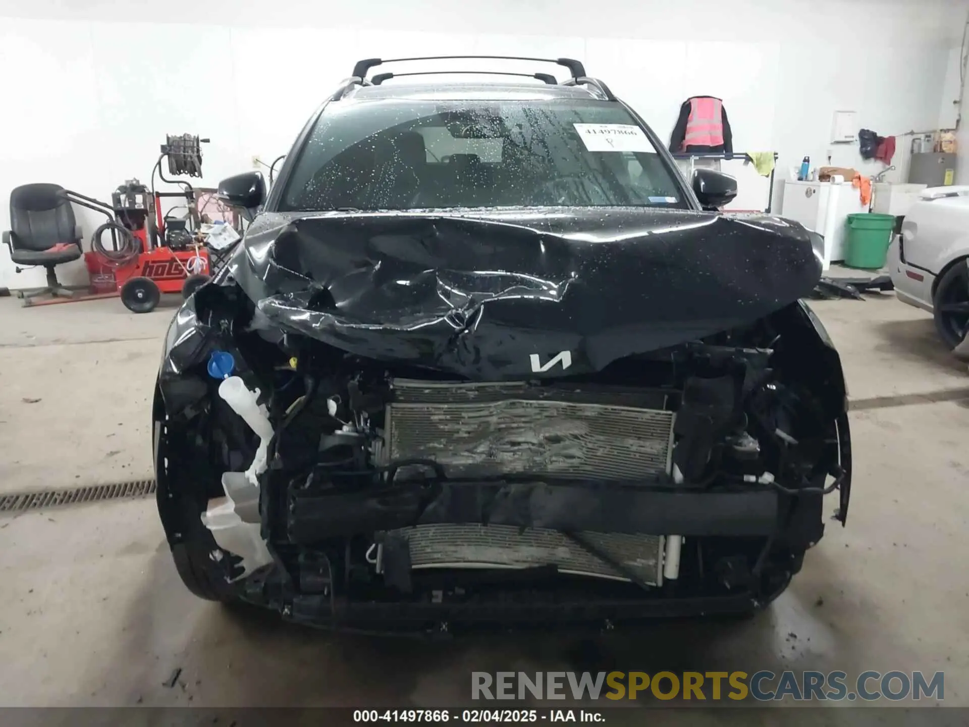13 Photograph of a damaged car 5XYK6CDF4RG161370 KIA SPORTAGE 2024