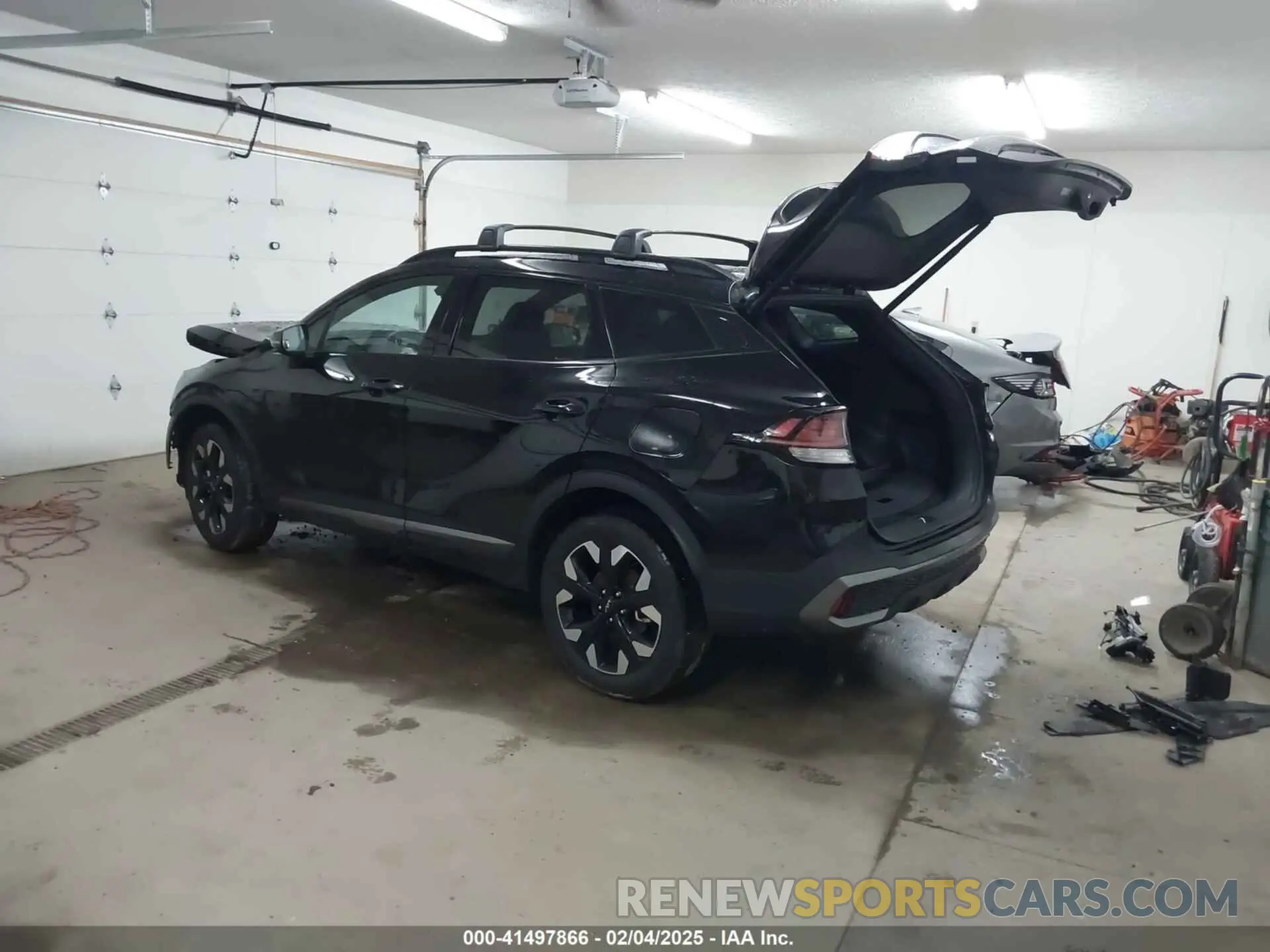 3 Photograph of a damaged car 5XYK6CDF4RG161370 KIA SPORTAGE 2024