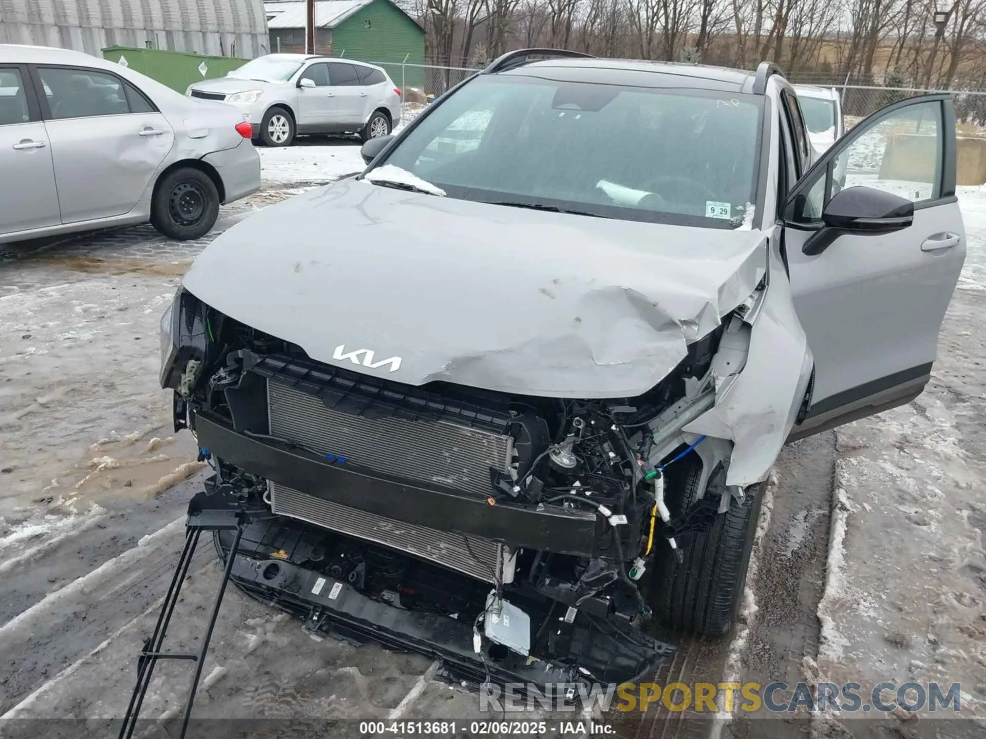 6 Photograph of a damaged car 5XYK6CDF5RG227554 KIA SPORTAGE 2024