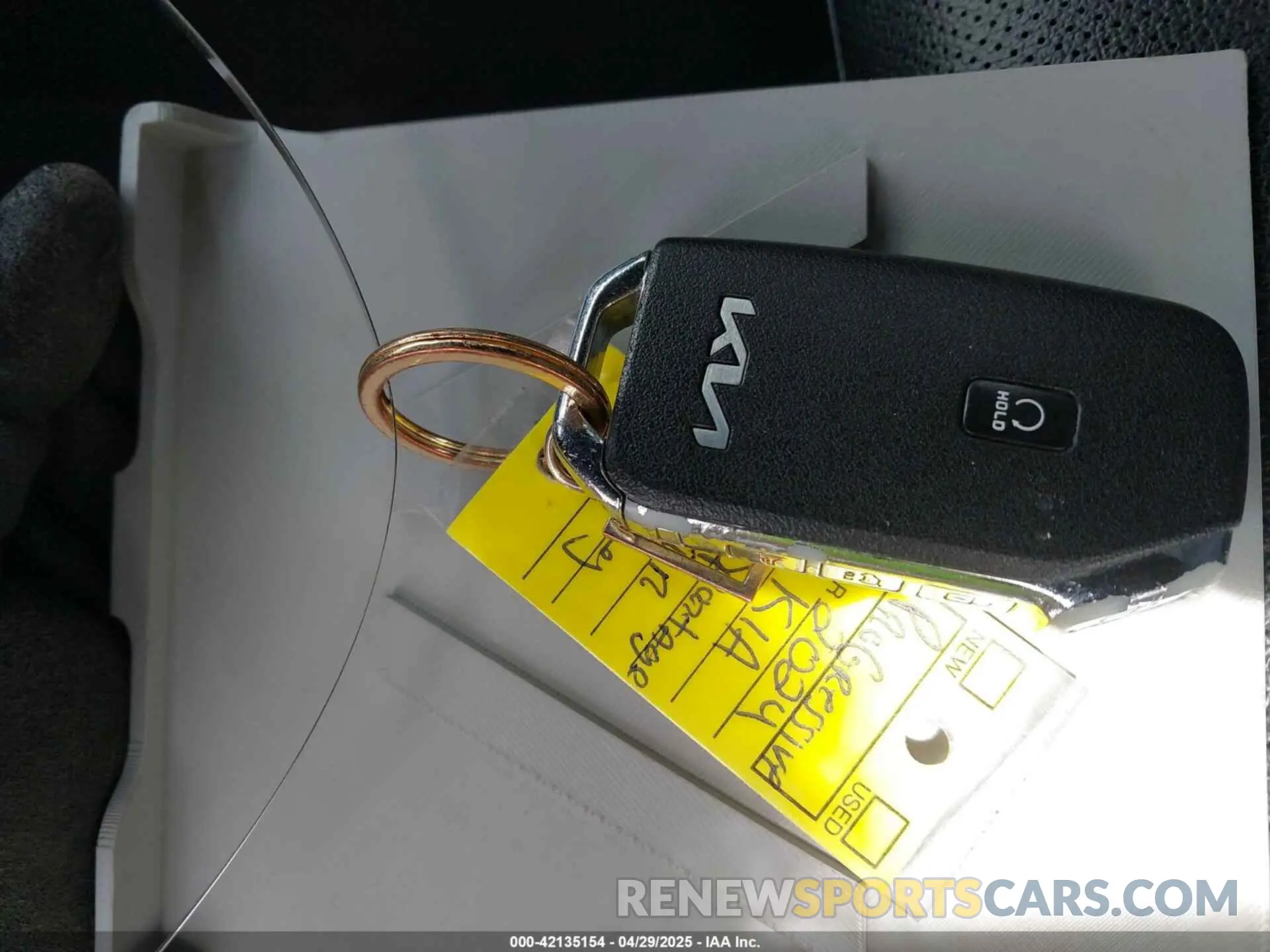 11 Photograph of a damaged car 5XYK6CDF6RG154968 KIA SPORTAGE 2024