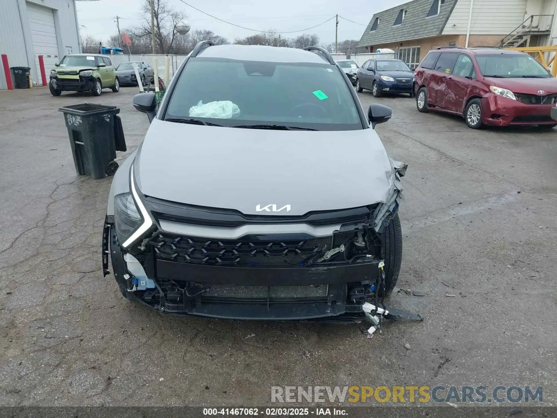 12 Photograph of a damaged car 5XYK6CDF6RG165047 KIA SPORTAGE 2024