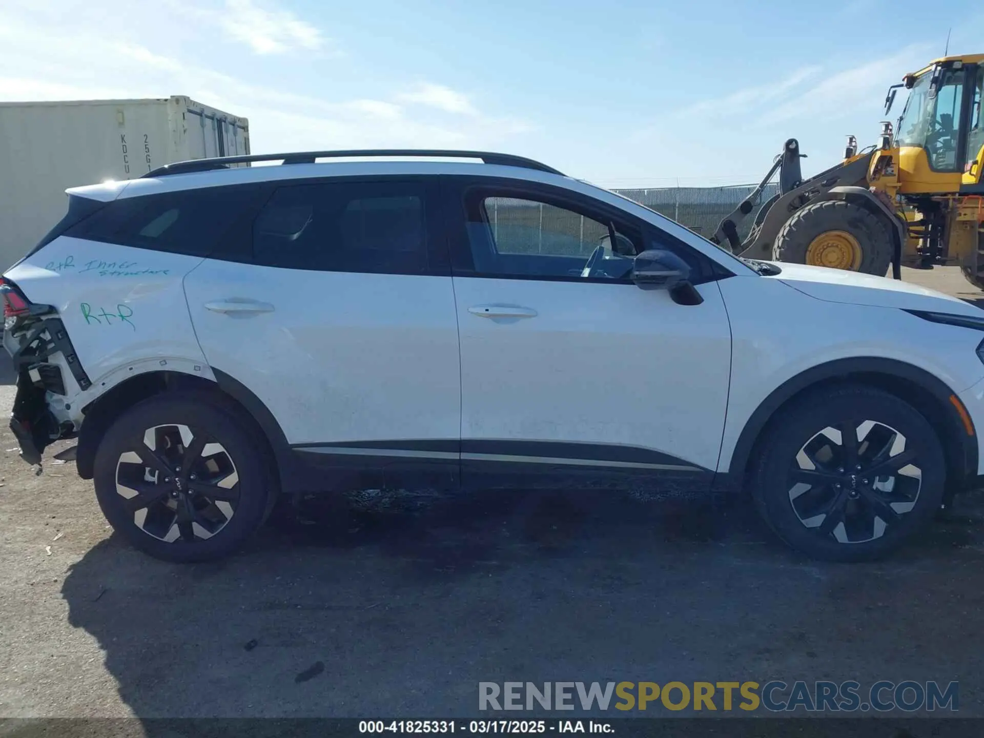 14 Photograph of a damaged car 5XYK6CDF6RG184973 KIA SPORTAGE 2024