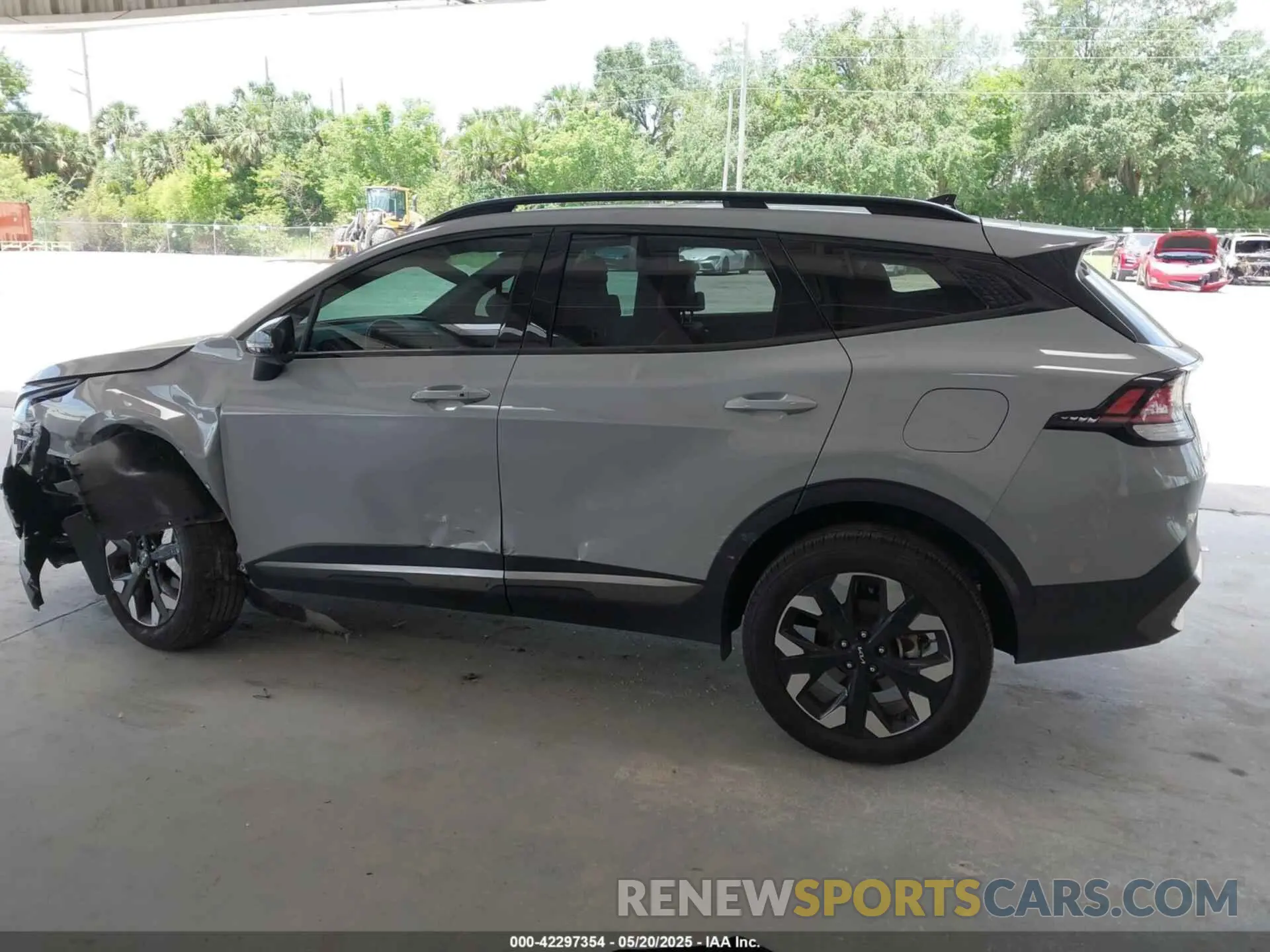14 Photograph of a damaged car 5XYK6CDF6RG206325 KIA SPORTAGE 2024