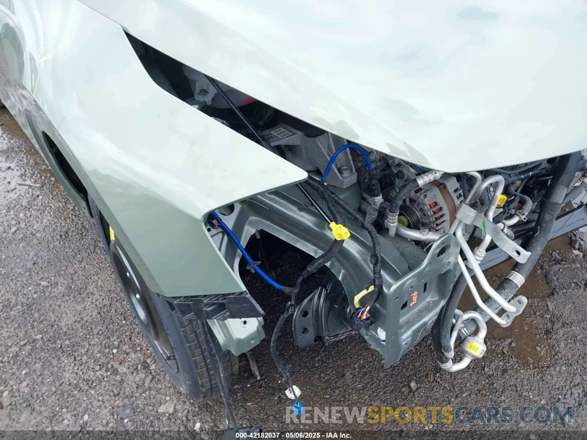 17 Photograph of a damaged car 5XYK6CDF8RG142417 KIA SPORTAGE 2024