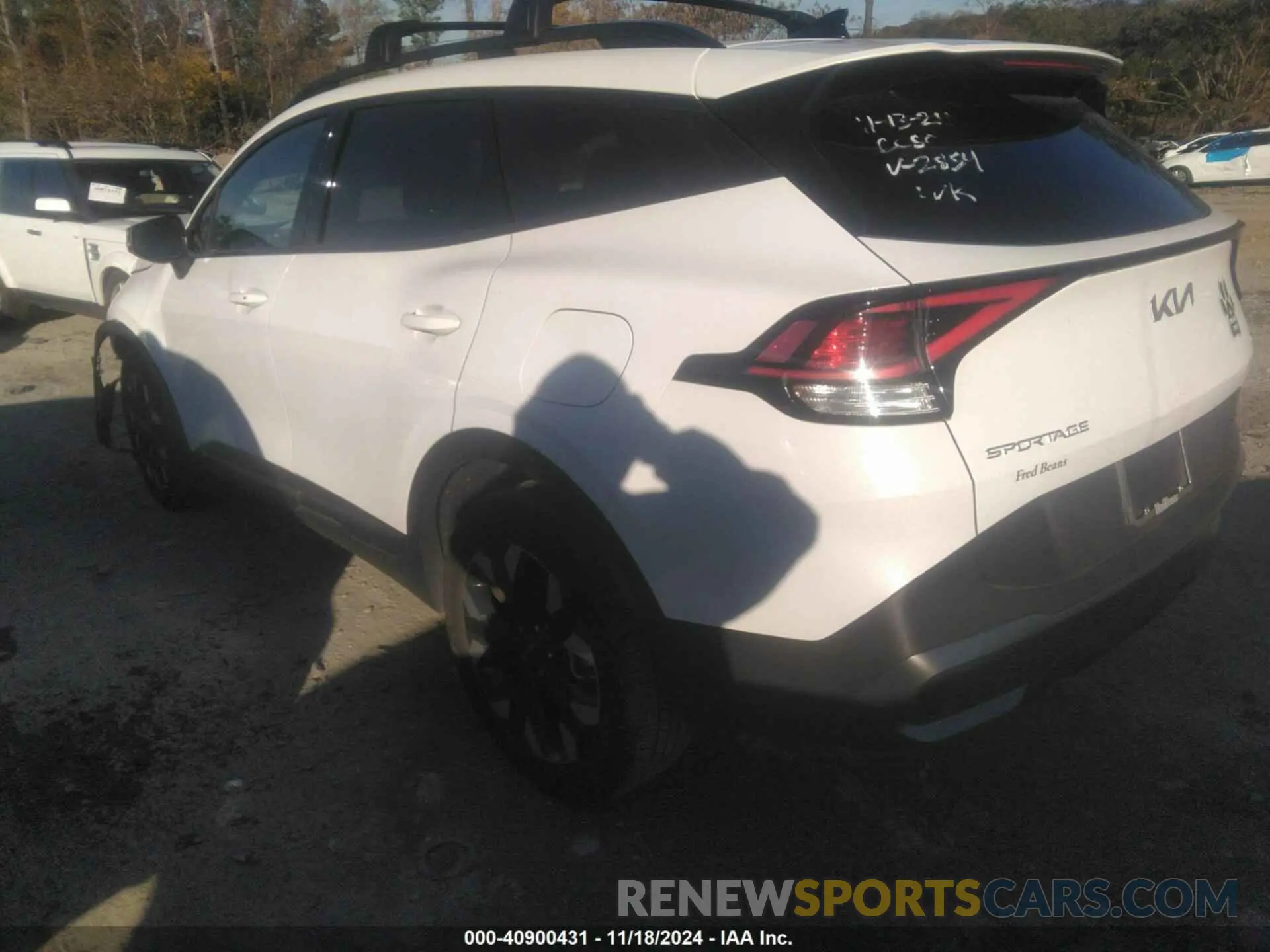 3 Photograph of a damaged car 5XYK6CDF9RG162854 KIA SPORTAGE 2024