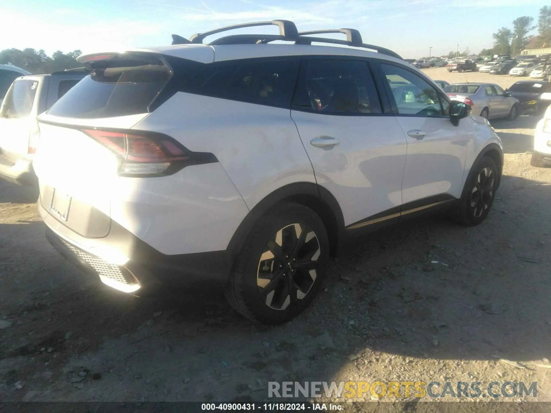 4 Photograph of a damaged car 5XYK6CDF9RG162854 KIA SPORTAGE 2024