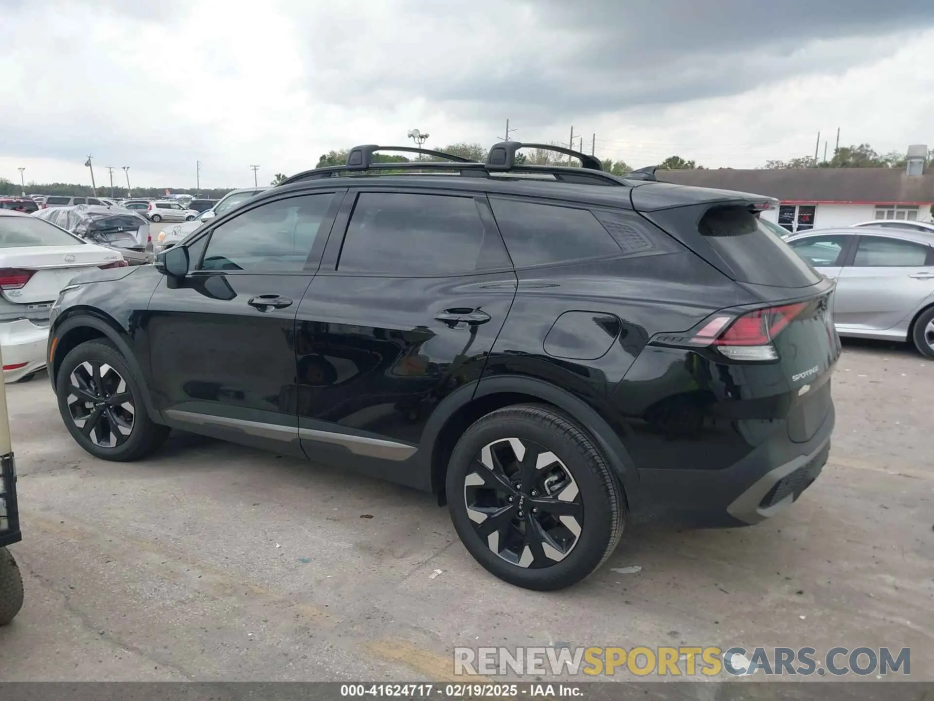 14 Photograph of a damaged car 5XYK6CDFXRG168078 KIA SPORTAGE 2024