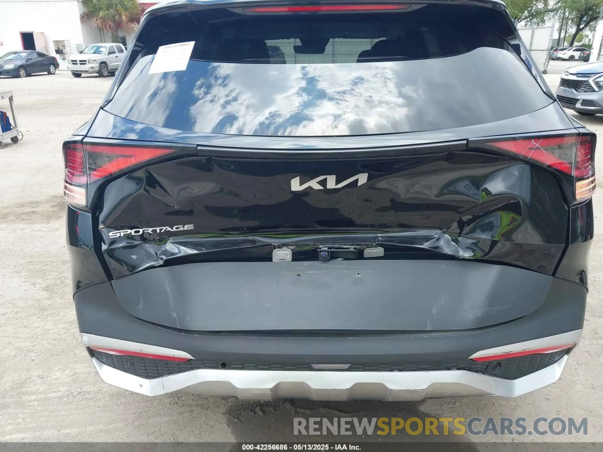 6 Photograph of a damaged car KNDPU3DF0R7271163 KIA SPORTAGE 2024