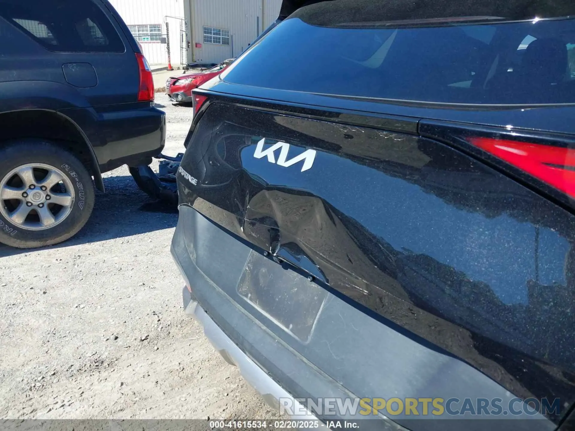 18 Photograph of a damaged car KNDPU3DF1R7270071 KIA SPORTAGE 2024
