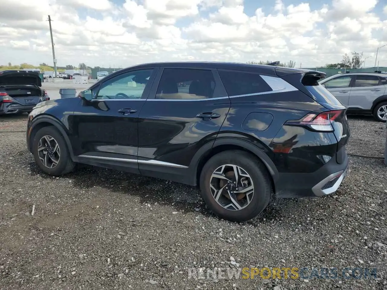 2 Photograph of a damaged car KNDPU3DF2R7257765 KIA SPORTAGE 2024