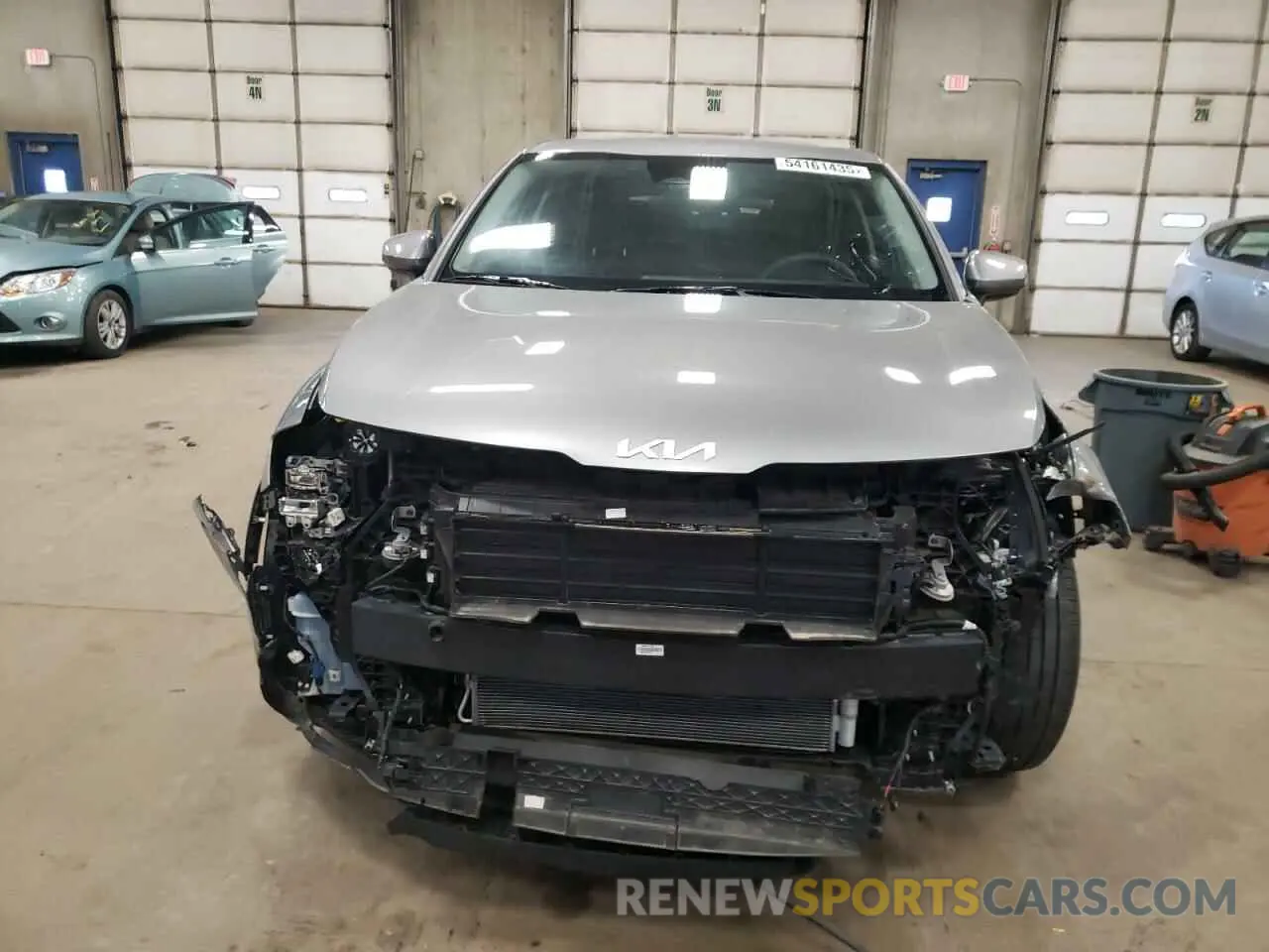 5 Photograph of a damaged car KNDPU3DF3R7279273 KIA SPORTAGE 2024
