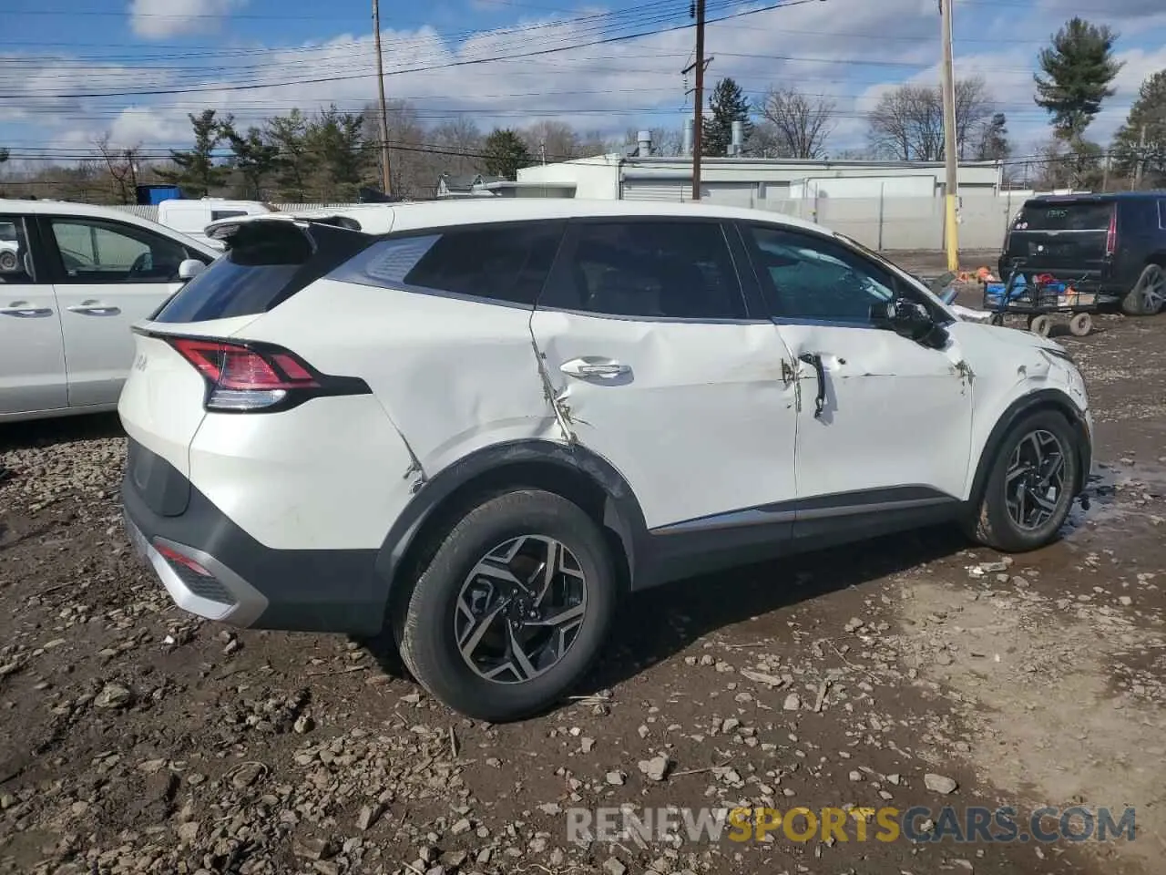 3 Photograph of a damaged car KNDPU3DF3R7289303 KIA SPORTAGE 2024