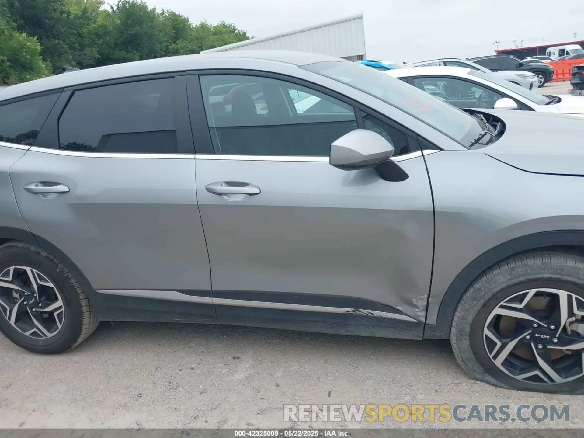 13 Photograph of a damaged car KNDPU3DF4R7234536 KIA SPORTAGE 2024