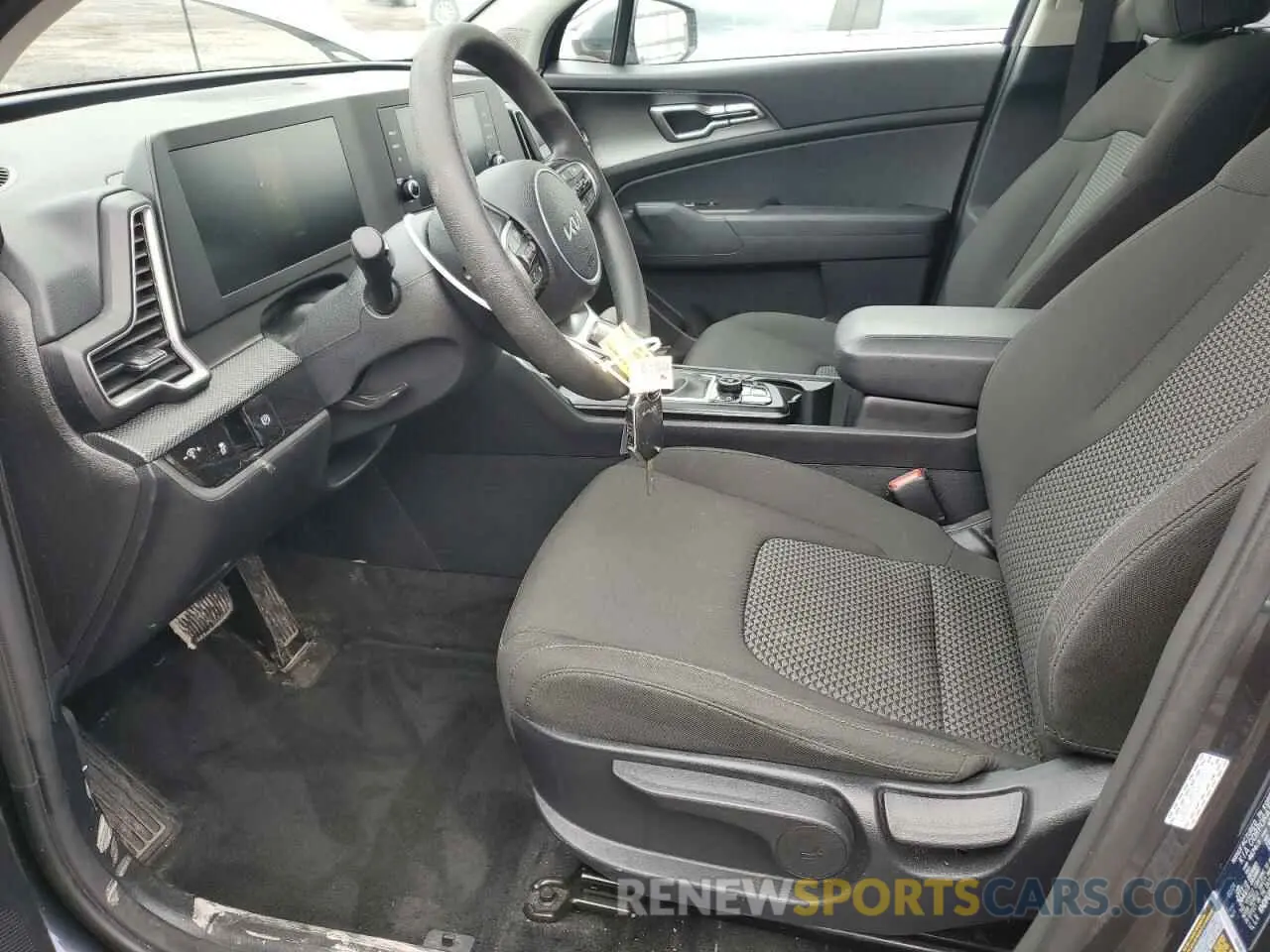 7 Photograph of a damaged car KNDPU3DF4R7283977 KIA SPORTAGE 2024