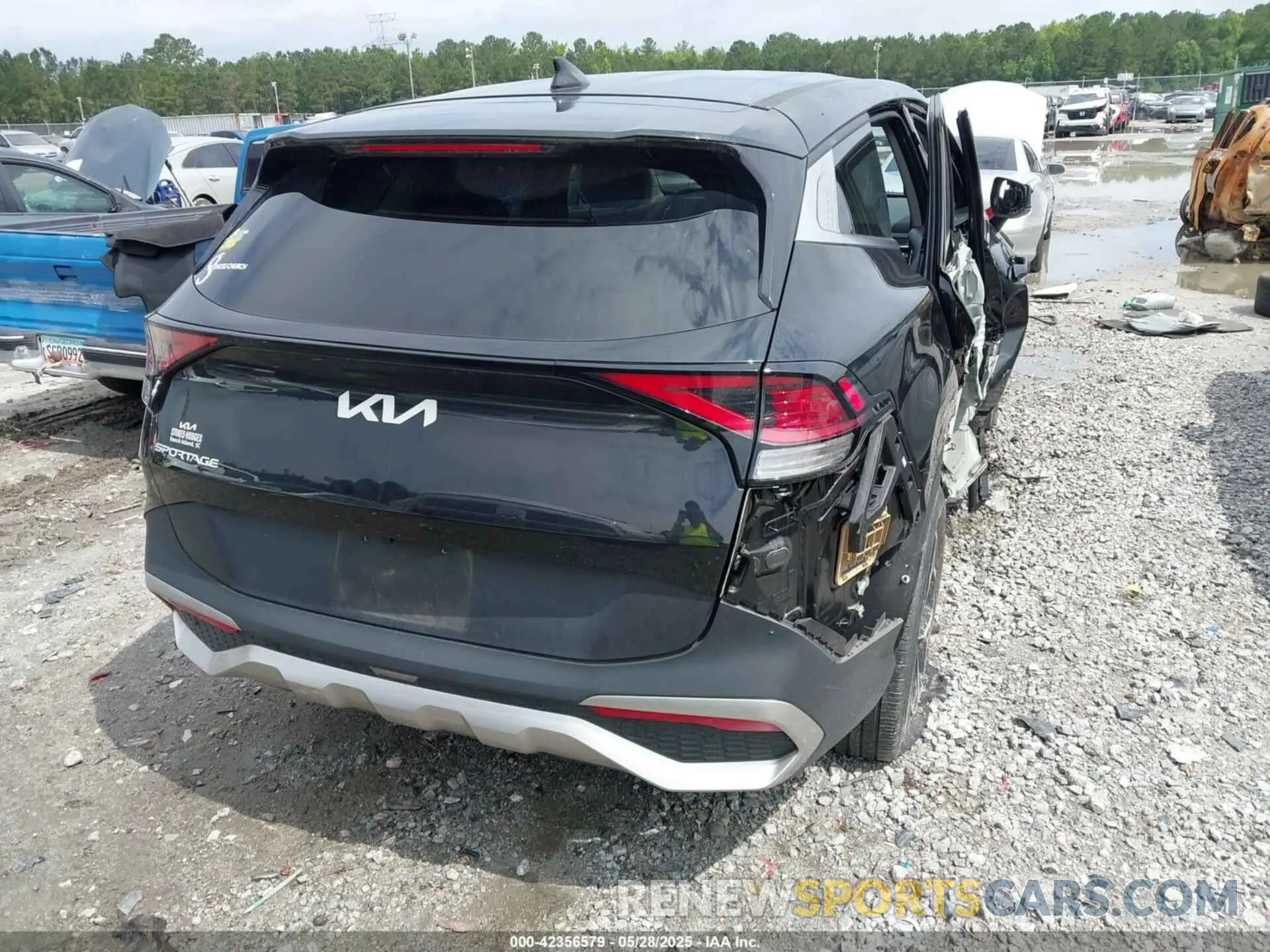 16 Photograph of a damaged car KNDPU3DF5R7217549 KIA SPORTAGE 2024