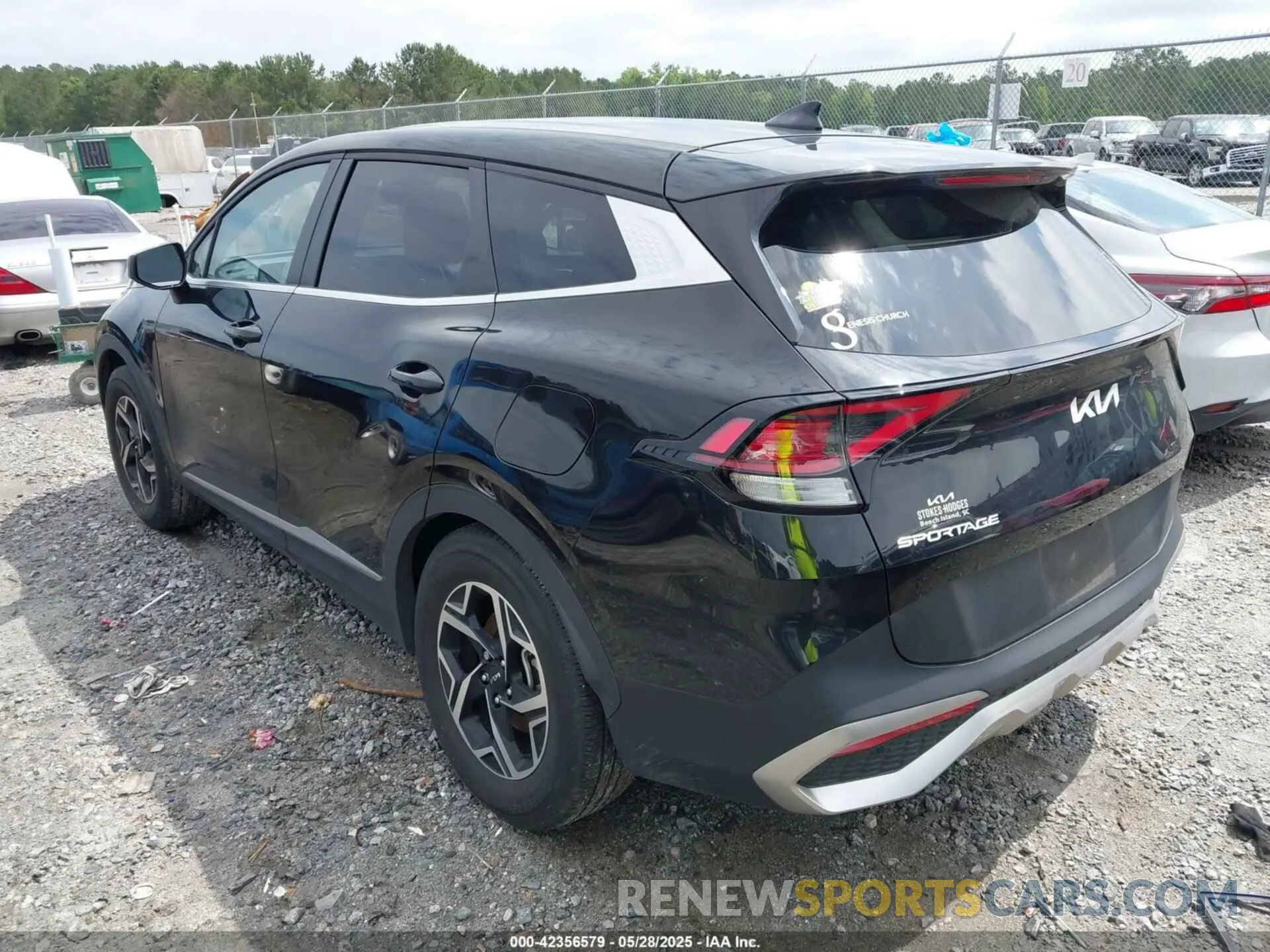 3 Photograph of a damaged car KNDPU3DF5R7217549 KIA SPORTAGE 2024