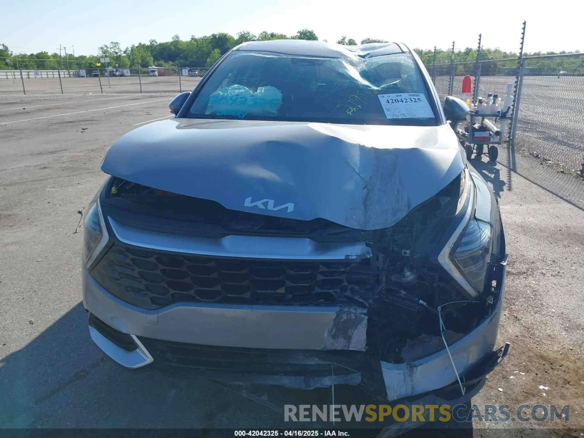 6 Photograph of a damaged car KNDPU3DF5R7219544 KIA SPORTAGE 2024
