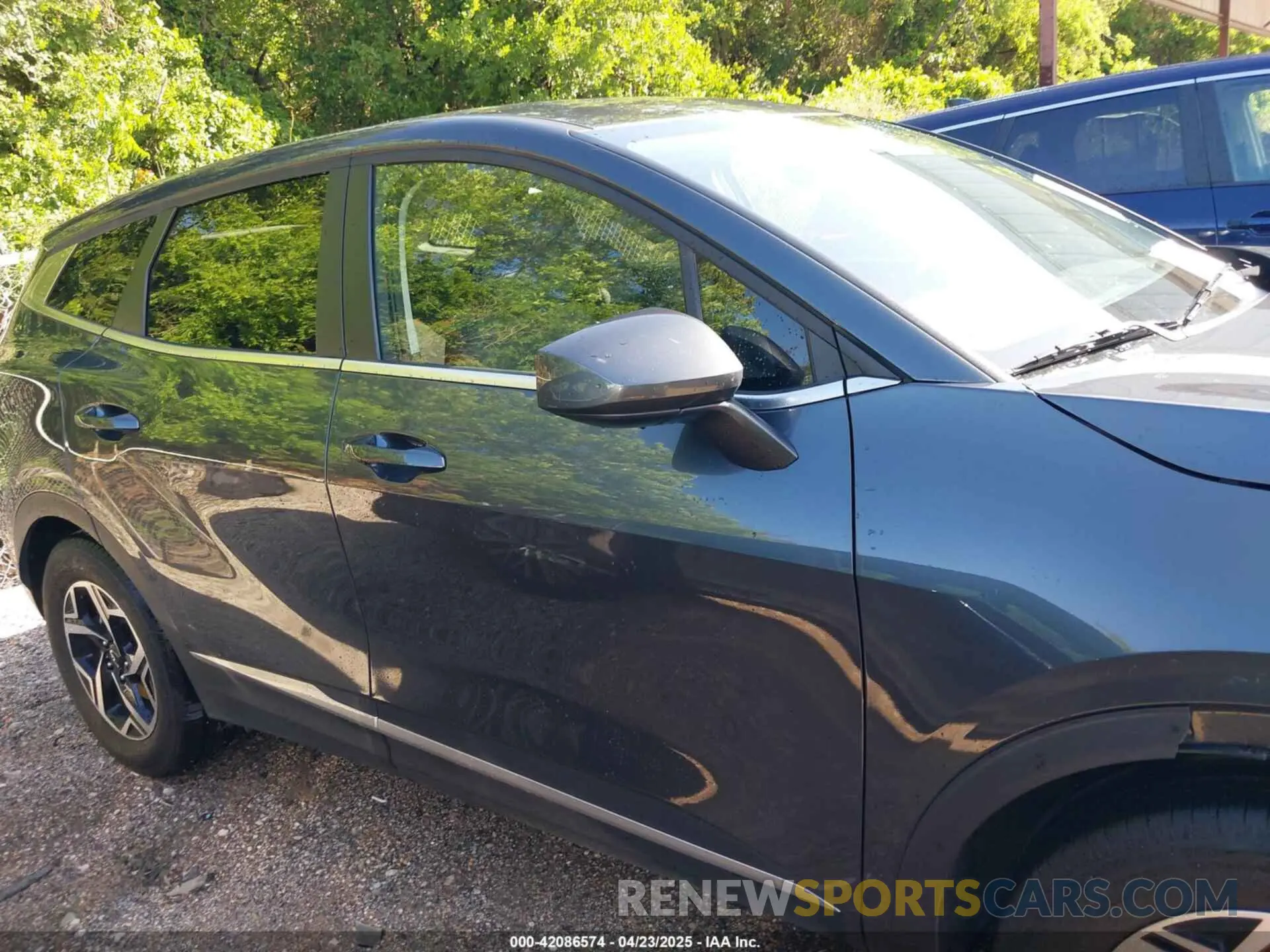 13 Photograph of a damaged car KNDPU3DF5R7263401 KIA SPORTAGE 2024