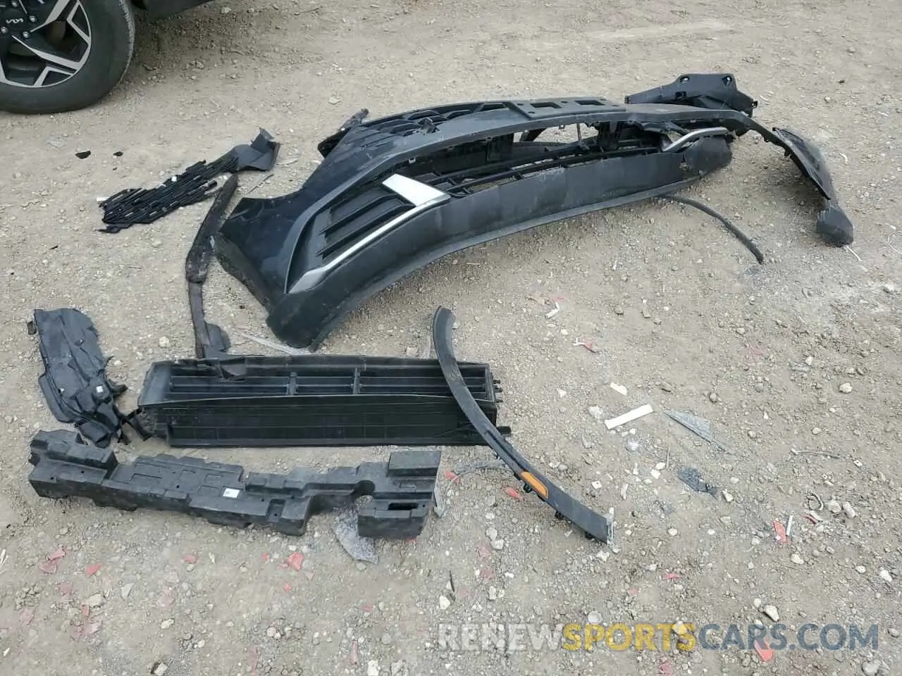 13 Photograph of a damaged car KNDPU3DF7R7237883 KIA SPORTAGE 2024