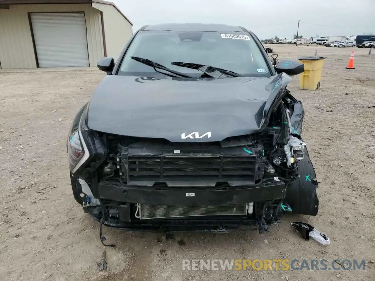 5 Photograph of a damaged car KNDPU3DF7R7237883 KIA SPORTAGE 2024