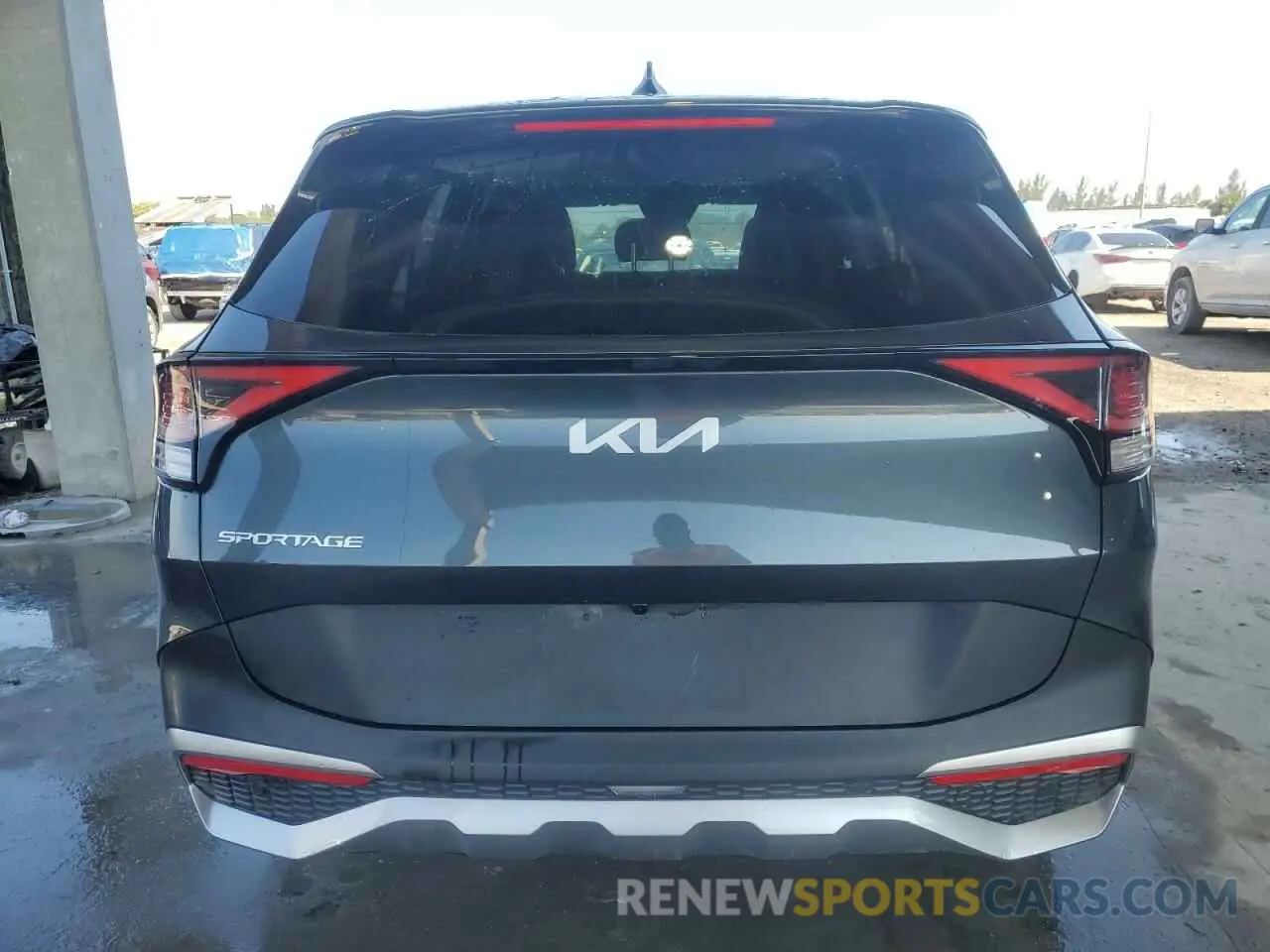 6 Photograph of a damaged car KNDPU3DF9R7275647 KIA SPORTAGE 2024