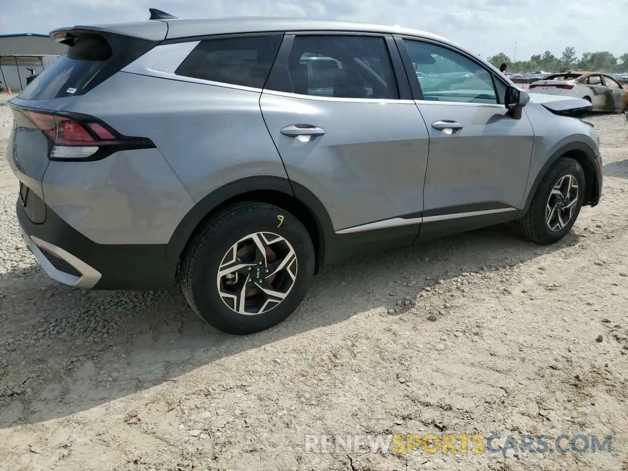 3 Photograph of a damaged car KNDPU3DFXR7234542 KIA SPORTAGE 2024