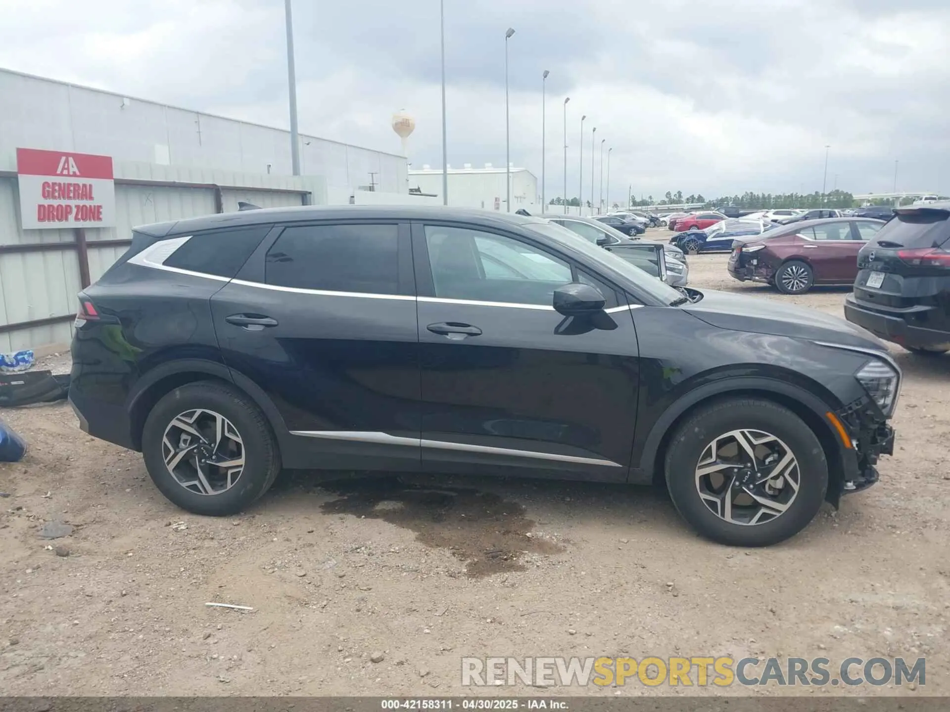 14 Photograph of a damaged car KNDPU3DFXR7285359 KIA SPORTAGE 2024