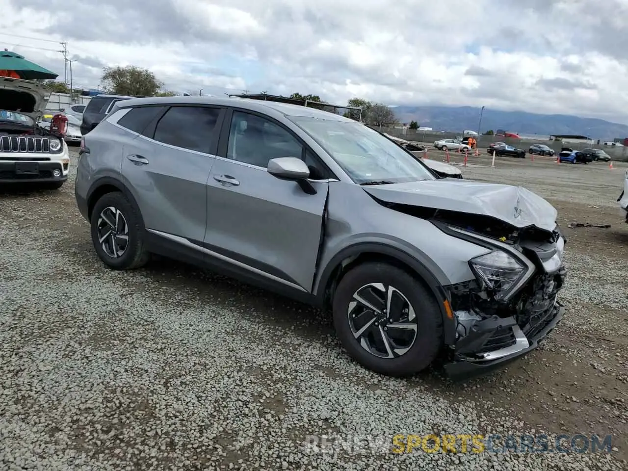 4 Photograph of a damaged car KNDPU3DG9R7120234 KIA SPORTAGE 2024