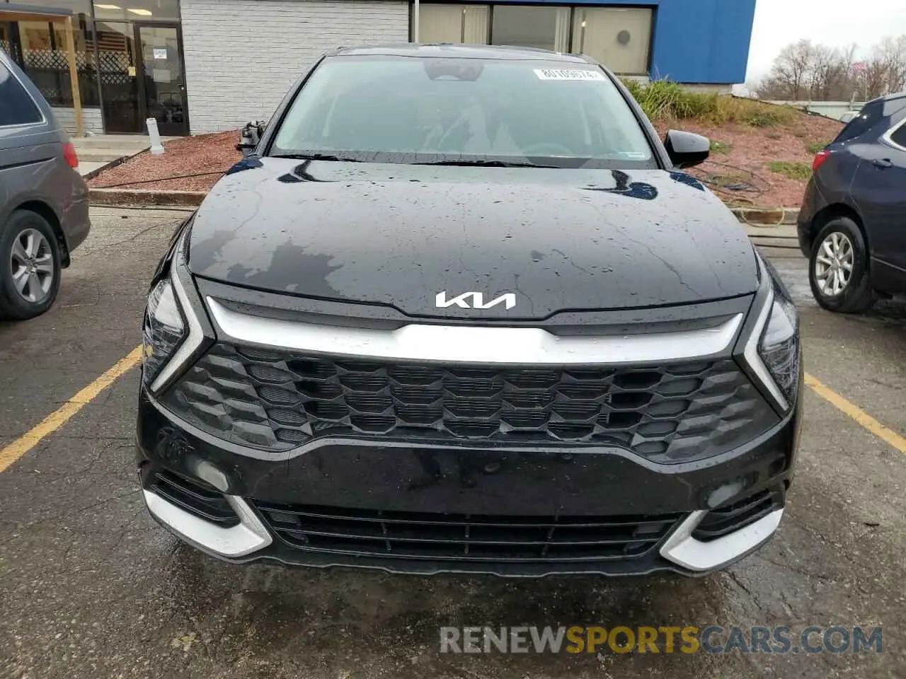 5 Photograph of a damaged car KNDPUCDF0R7273284 KIA SPORTAGE 2024