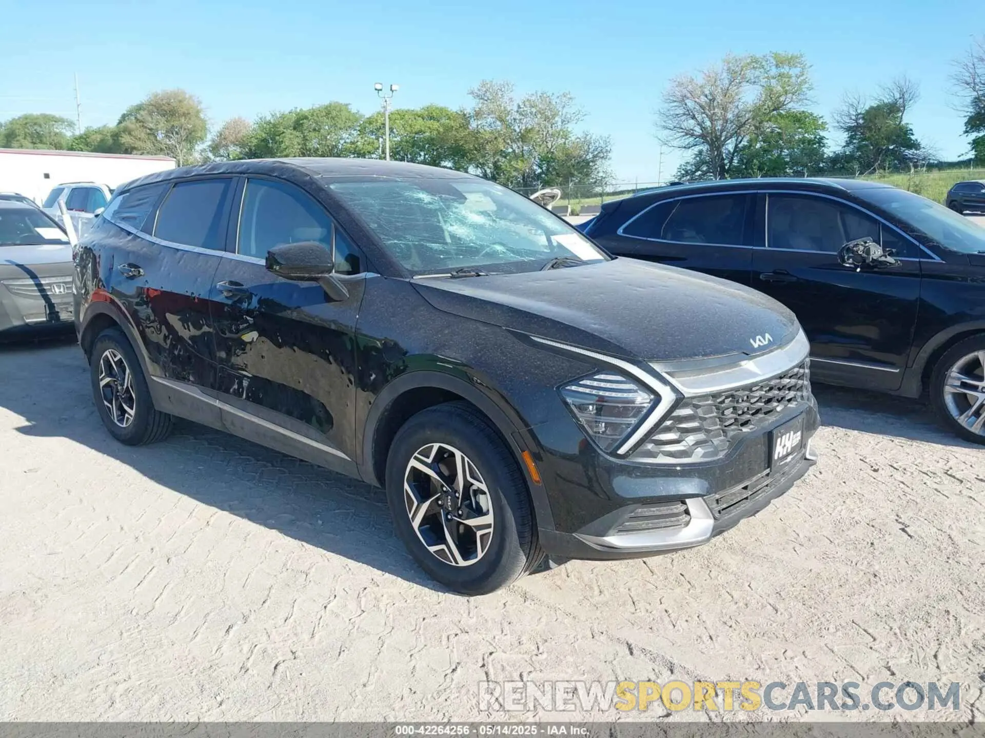 1 Photograph of a damaged car KNDPUCDF1R7241167 KIA SPORTAGE 2024