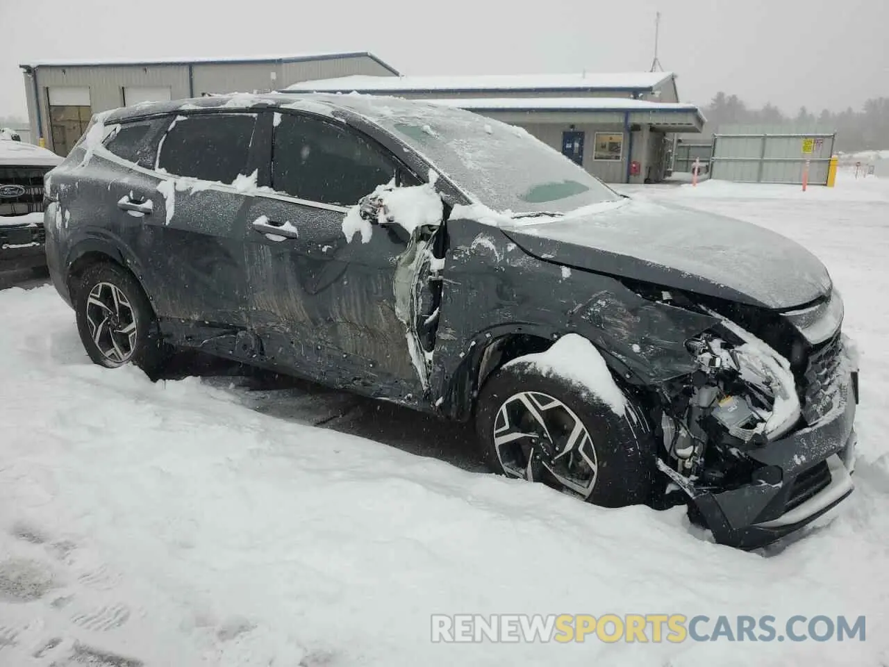 4 Photograph of a damaged car KNDPUCDF2R7243364 KIA SPORTAGE 2024