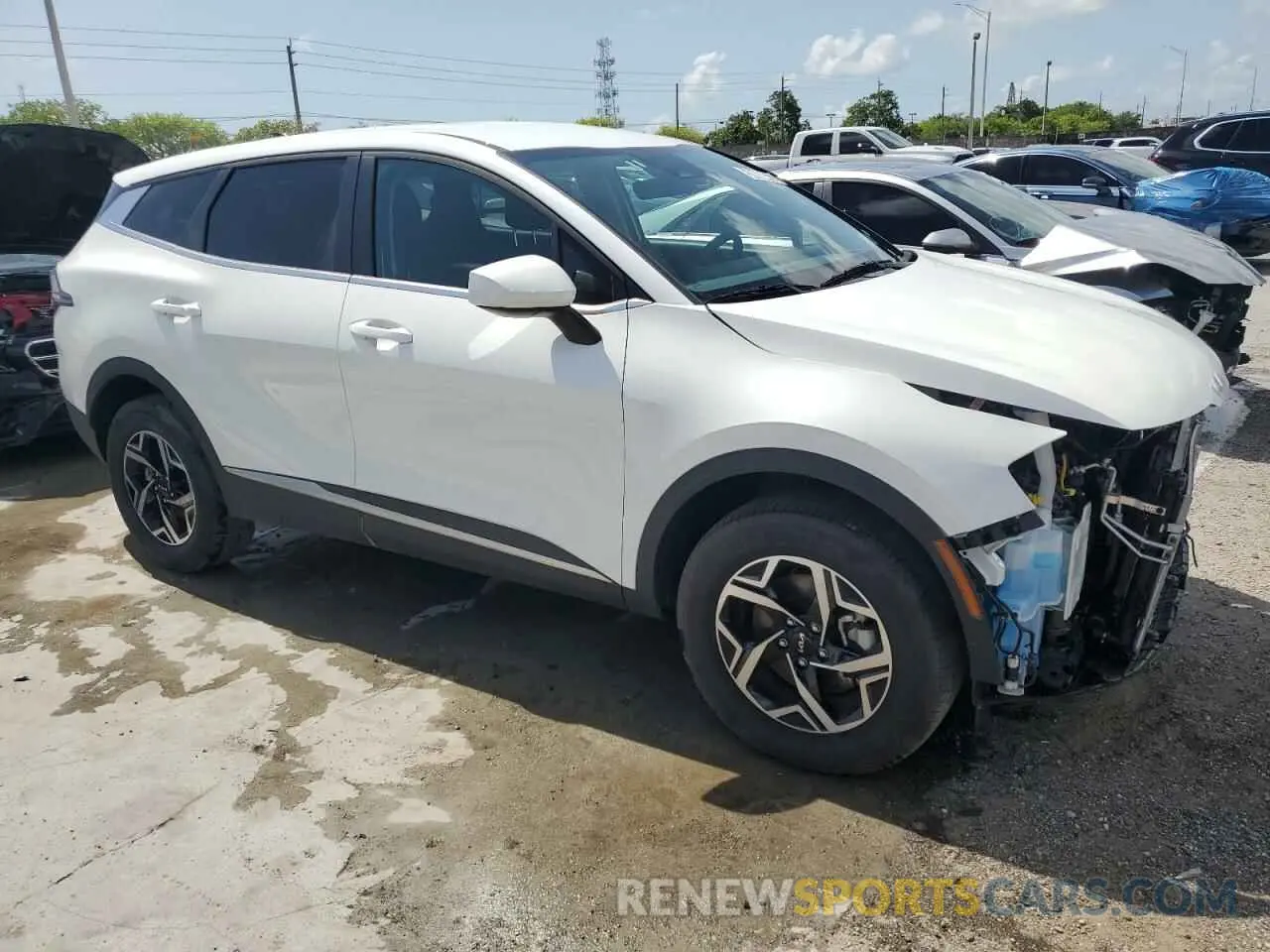 4 Photograph of a damaged car KNDPUCDF2R7309671 KIA SPORTAGE 2024