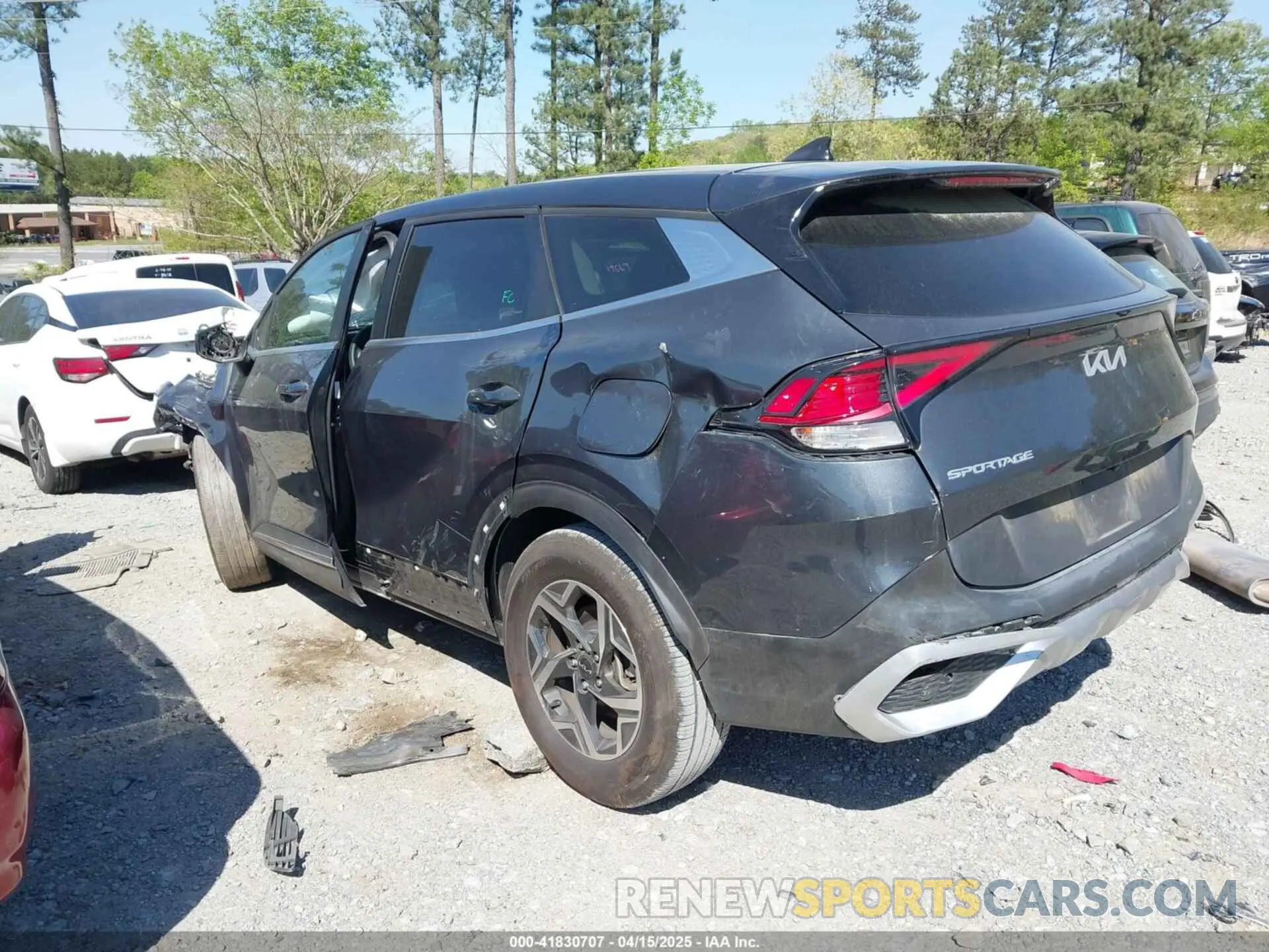 3 Photograph of a damaged car KNDPUCDF3R7265518 KIA SPORTAGE 2024
