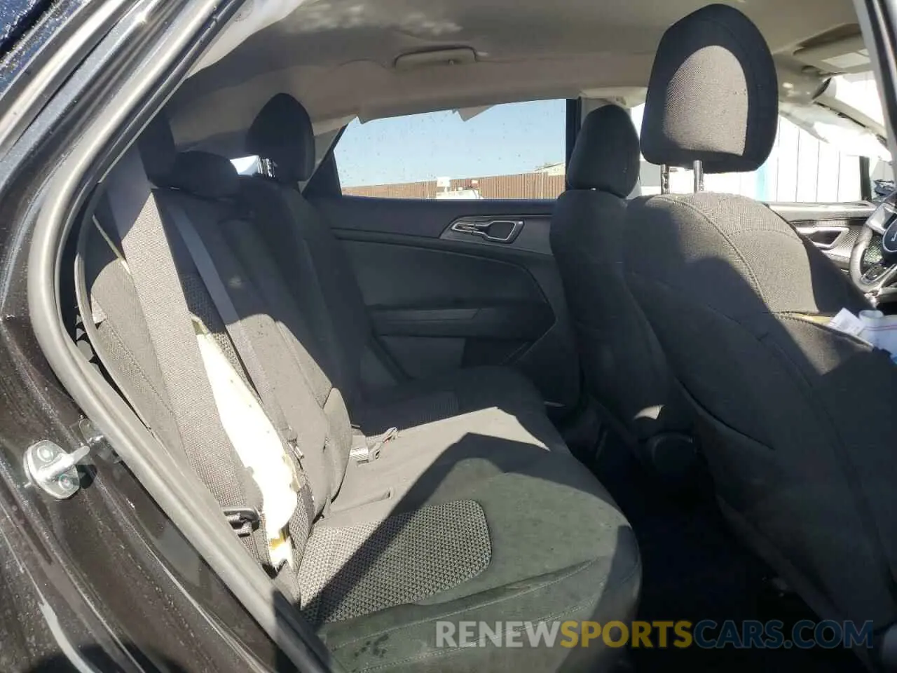 11 Photograph of a damaged car KNDPUCDF5R7280084 KIA SPORTAGE 2024