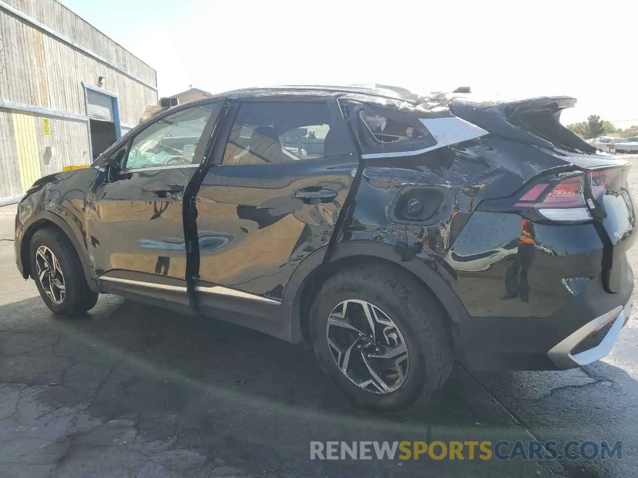 2 Photograph of a damaged car KNDPUCDF5R7280084 KIA SPORTAGE 2024