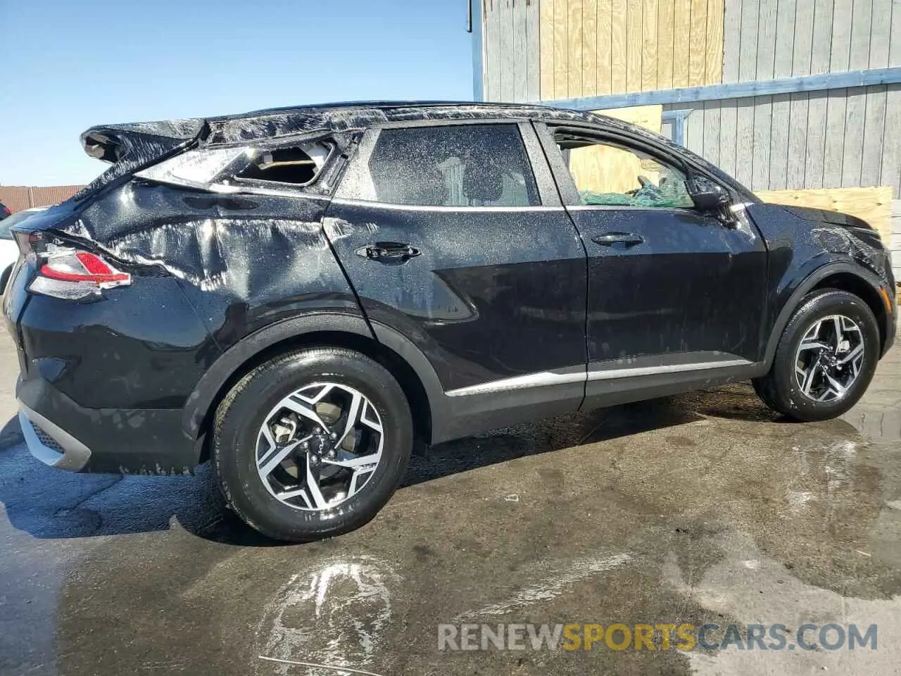3 Photograph of a damaged car KNDPUCDF5R7280084 KIA SPORTAGE 2024