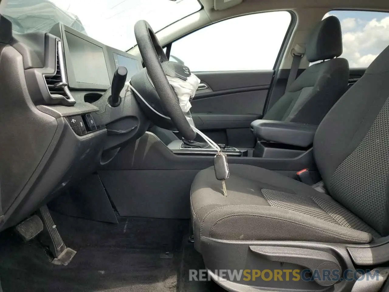 7 Photograph of a damaged car KNDPUCDF7R7237401 KIA SPORTAGE 2024