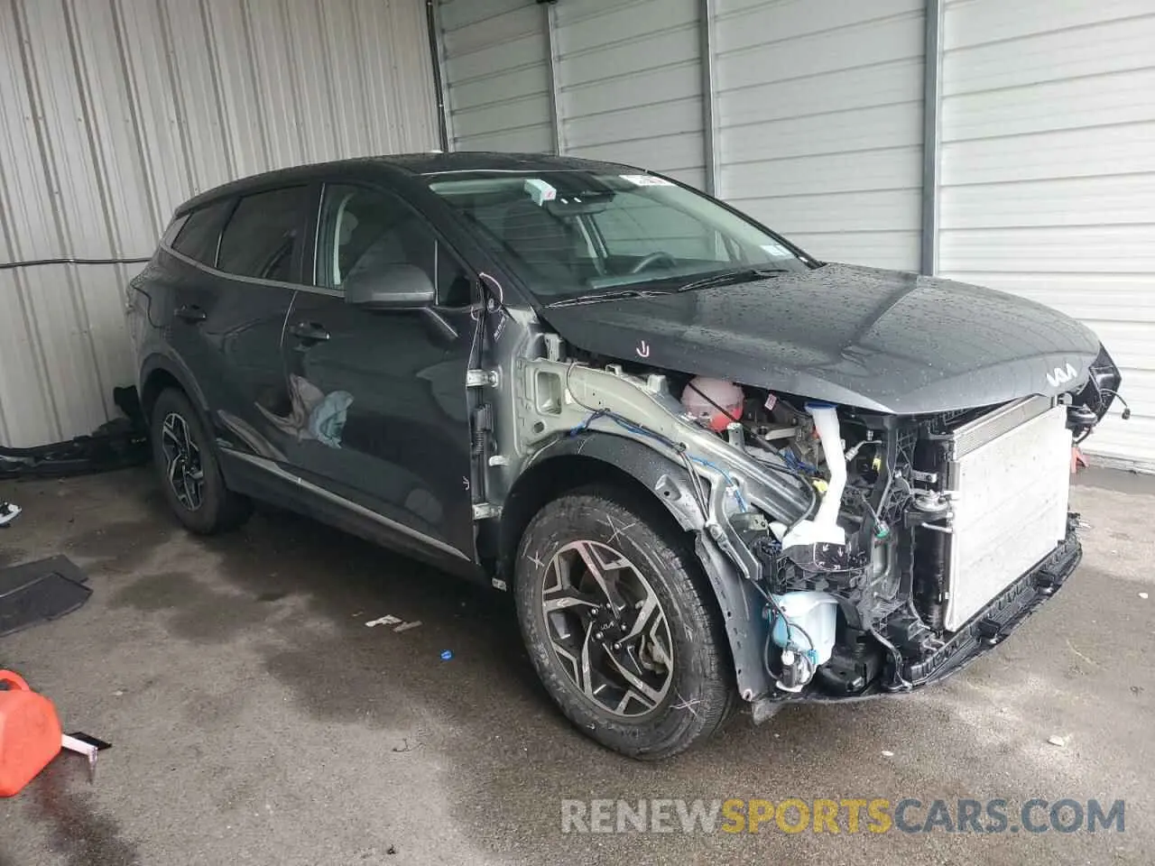 4 Photograph of a damaged car KNDPUCDF7R7312324 KIA SPORTAGE 2024