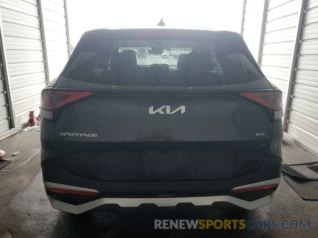 6 Photograph of a damaged car KNDPUCDF7R7312324 KIA SPORTAGE 2024