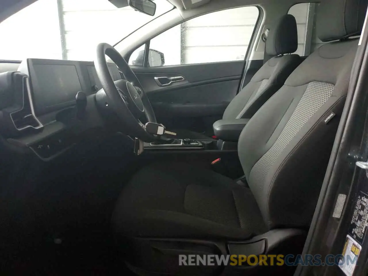 7 Photograph of a damaged car KNDPUCDF7R7312324 KIA SPORTAGE 2024
